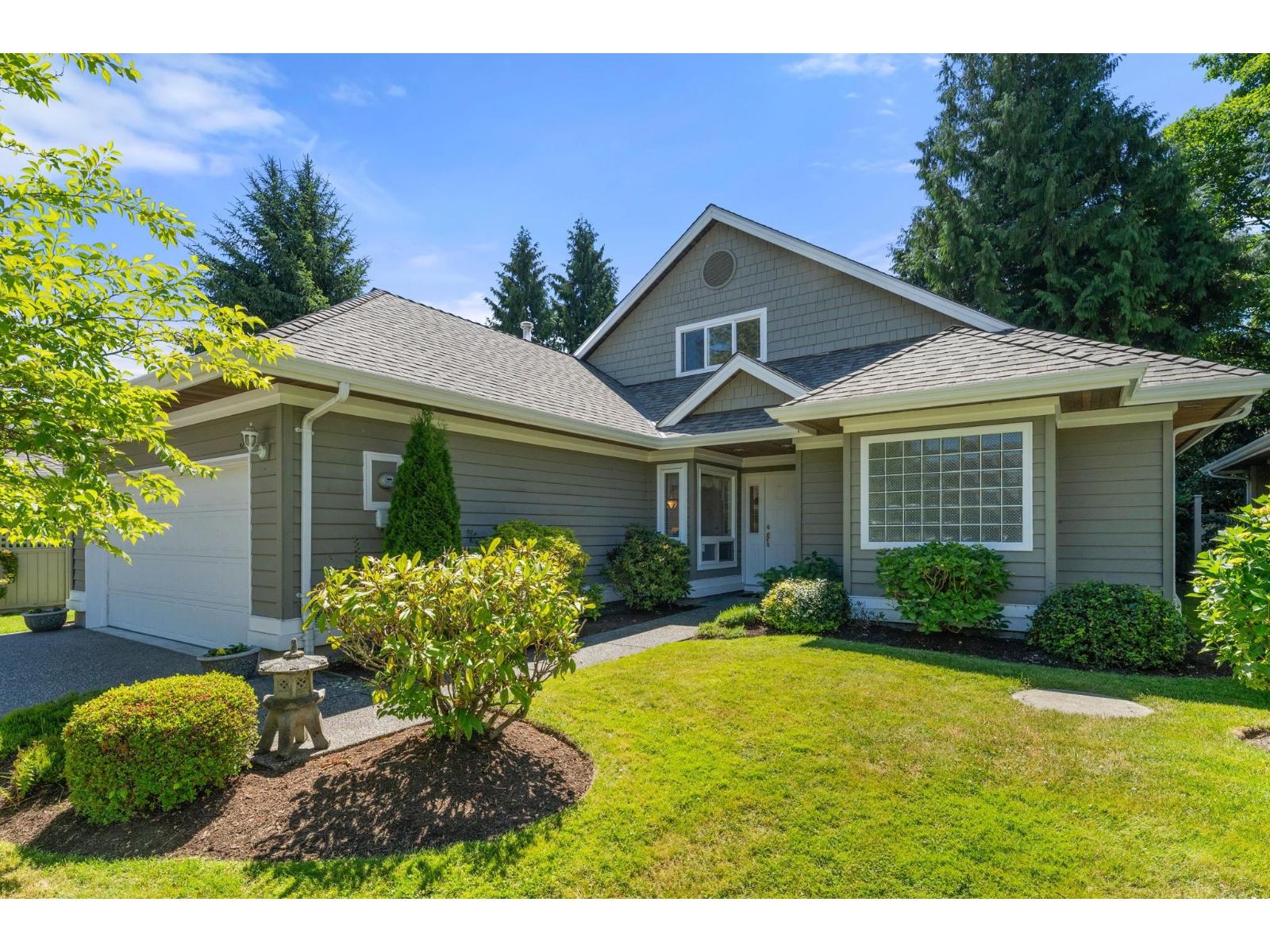 3 1881 144 Street Property Photo 1