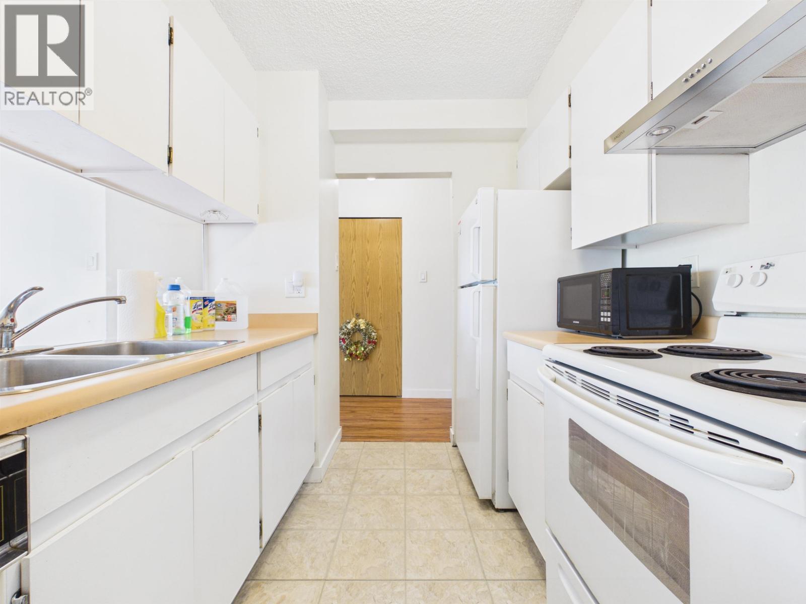507 9521 Cardston Court Property Photo 8