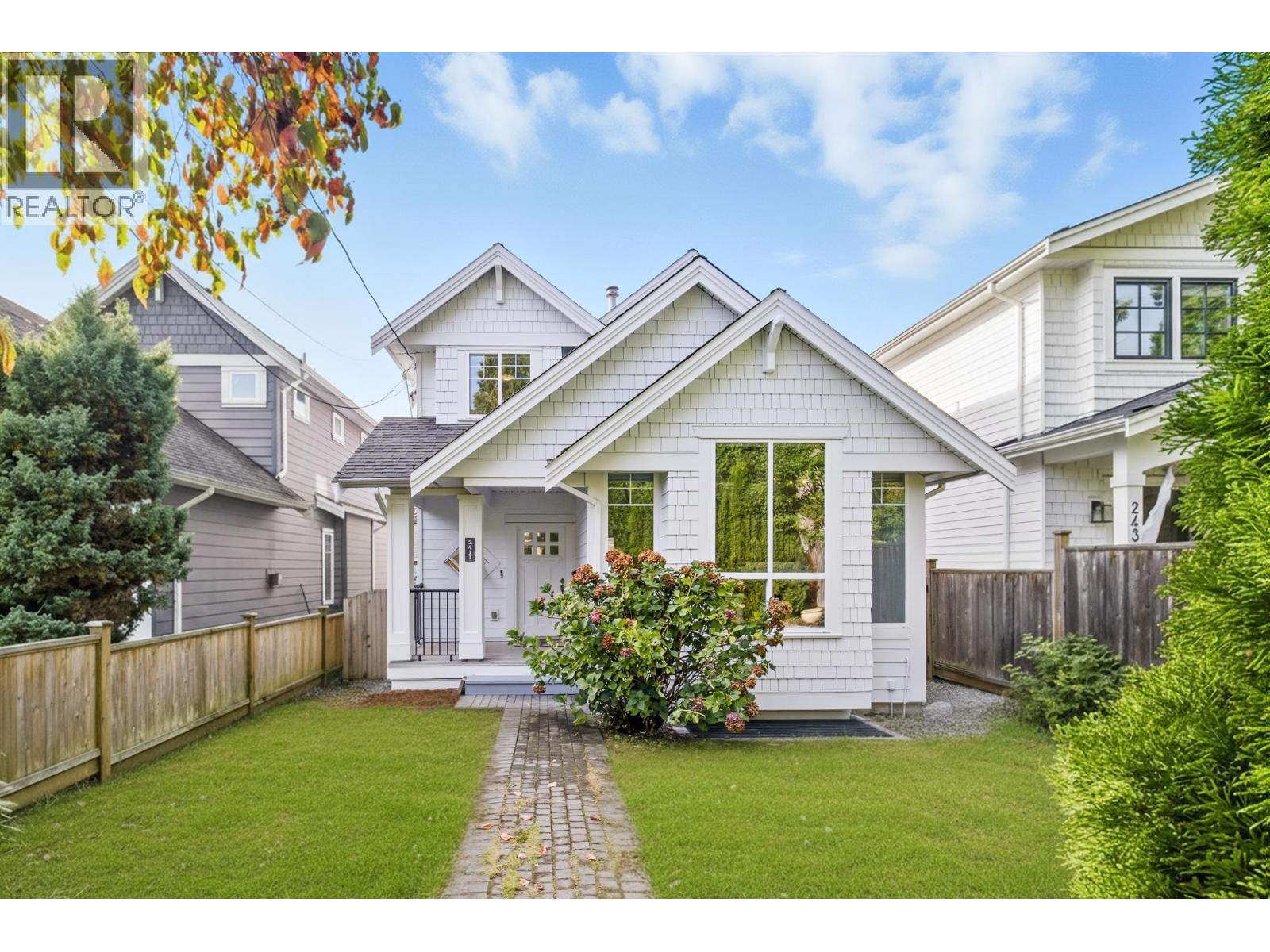 2411 George Street Property Photo 1