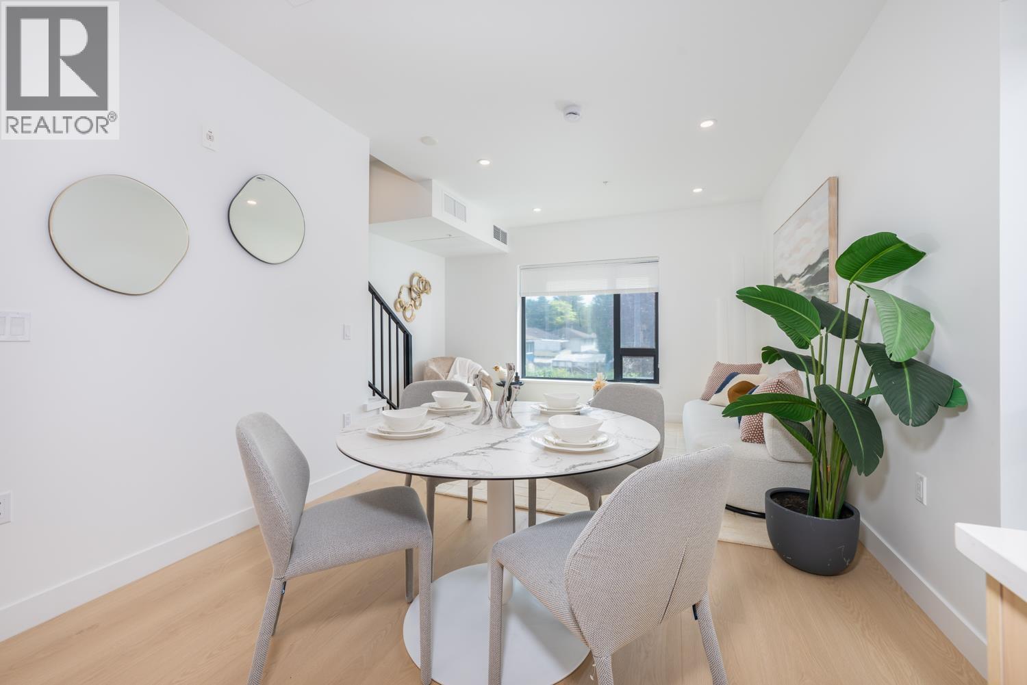 20 8899 Spires Road Property Photo 7