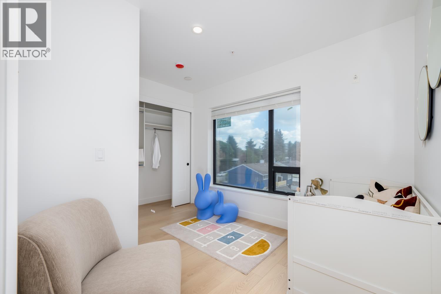 20 8899 Spires Road Property Photo 17