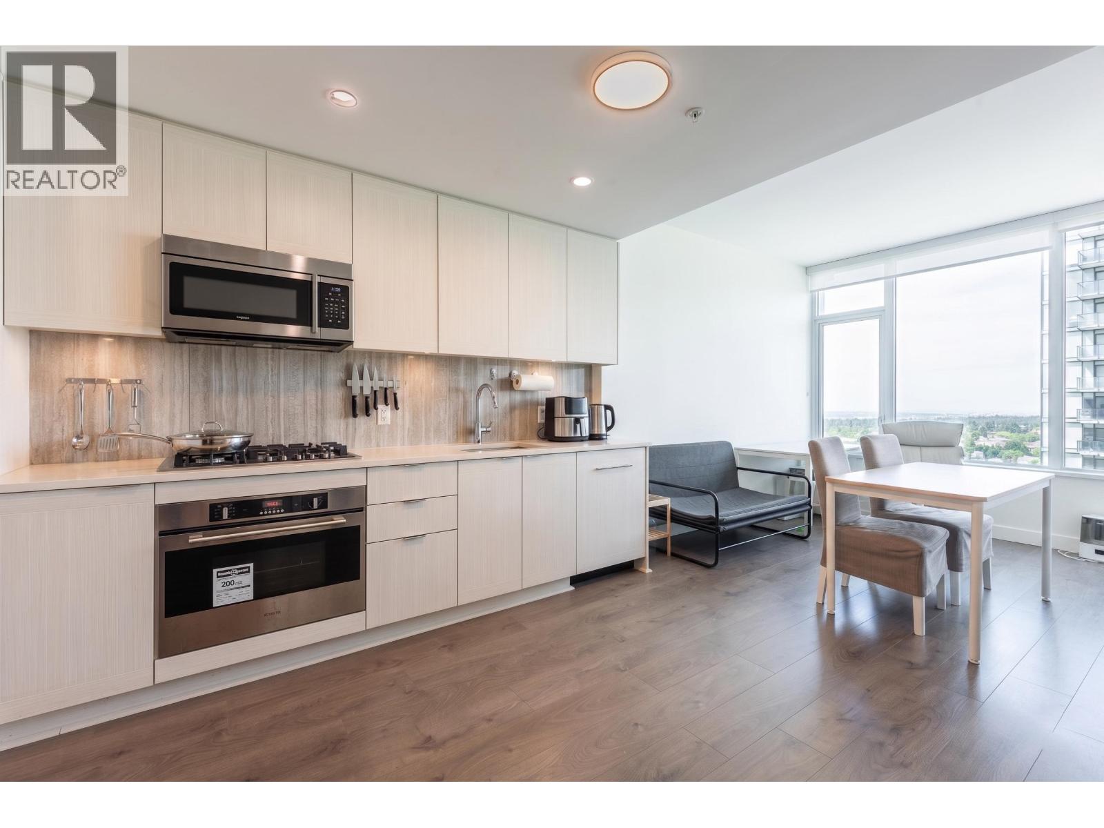 1706 5051 Imperial Street Property Photo 3