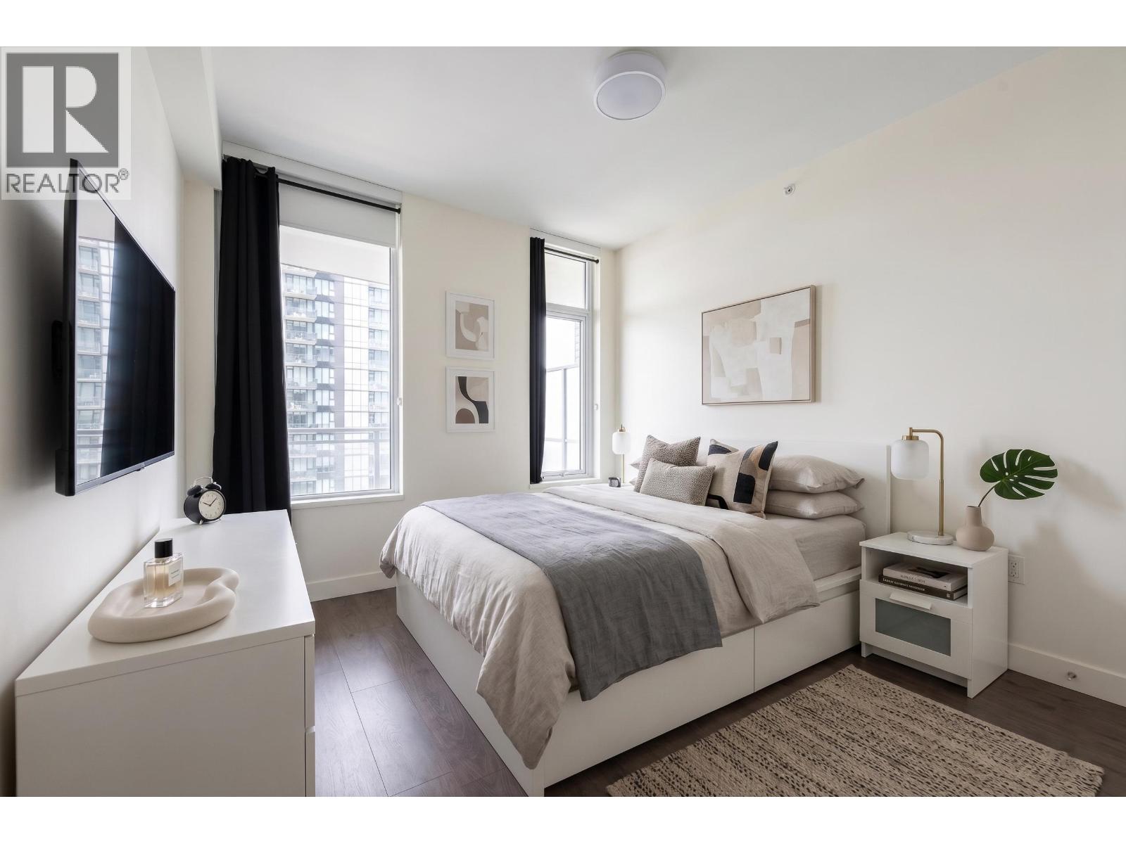 1706 5051 Imperial Street Property Photo 4