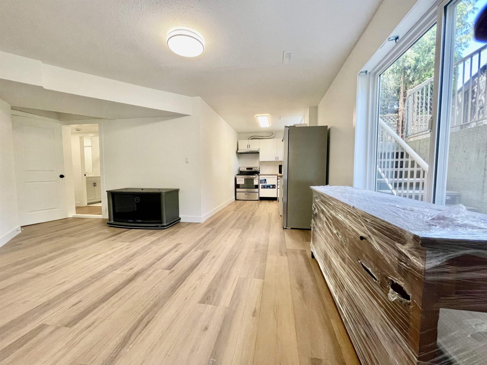 LOWER LEVEL 1695X 84 AVENUE