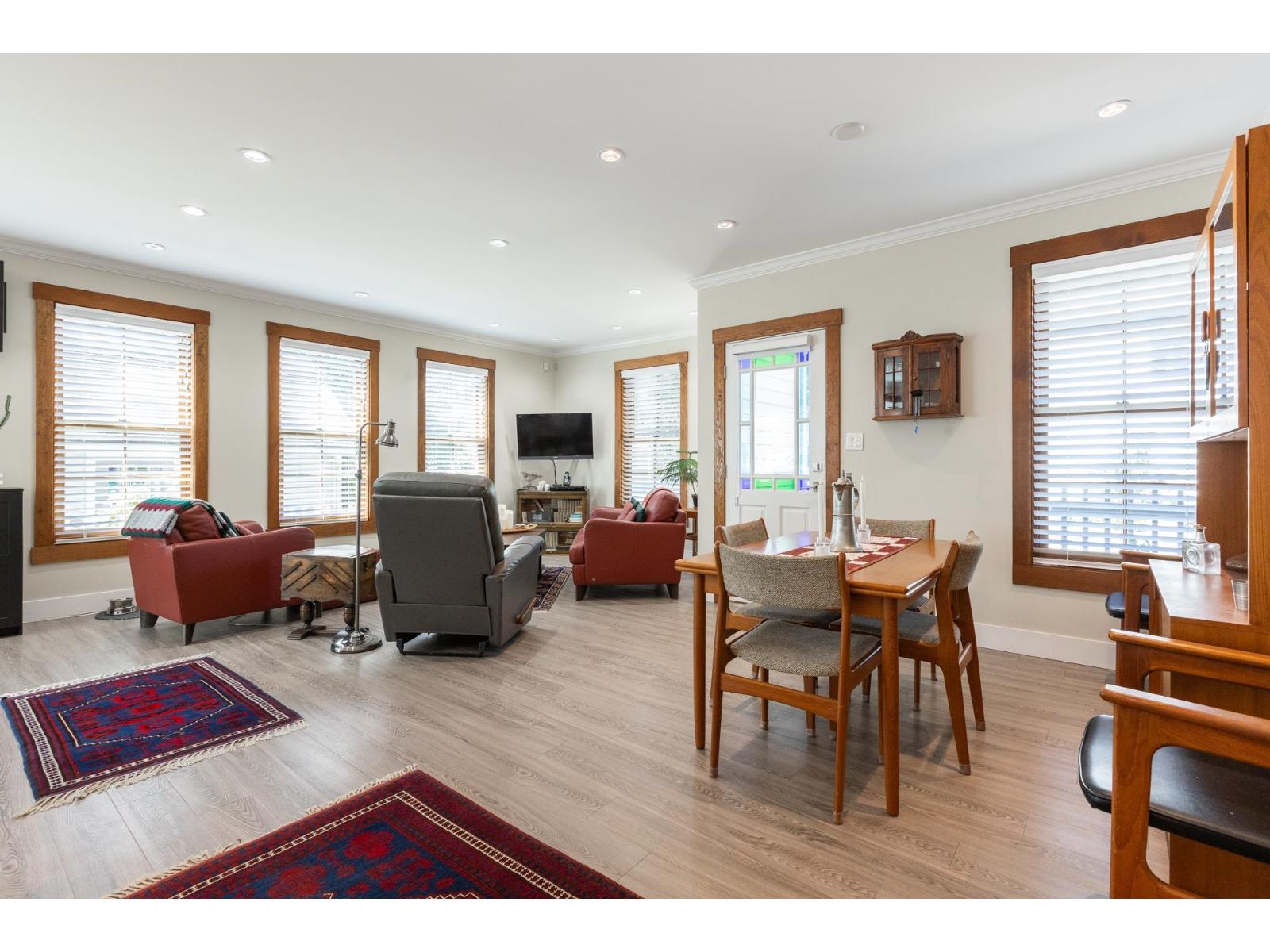 1 16488 64 Avenue Property Photo 14