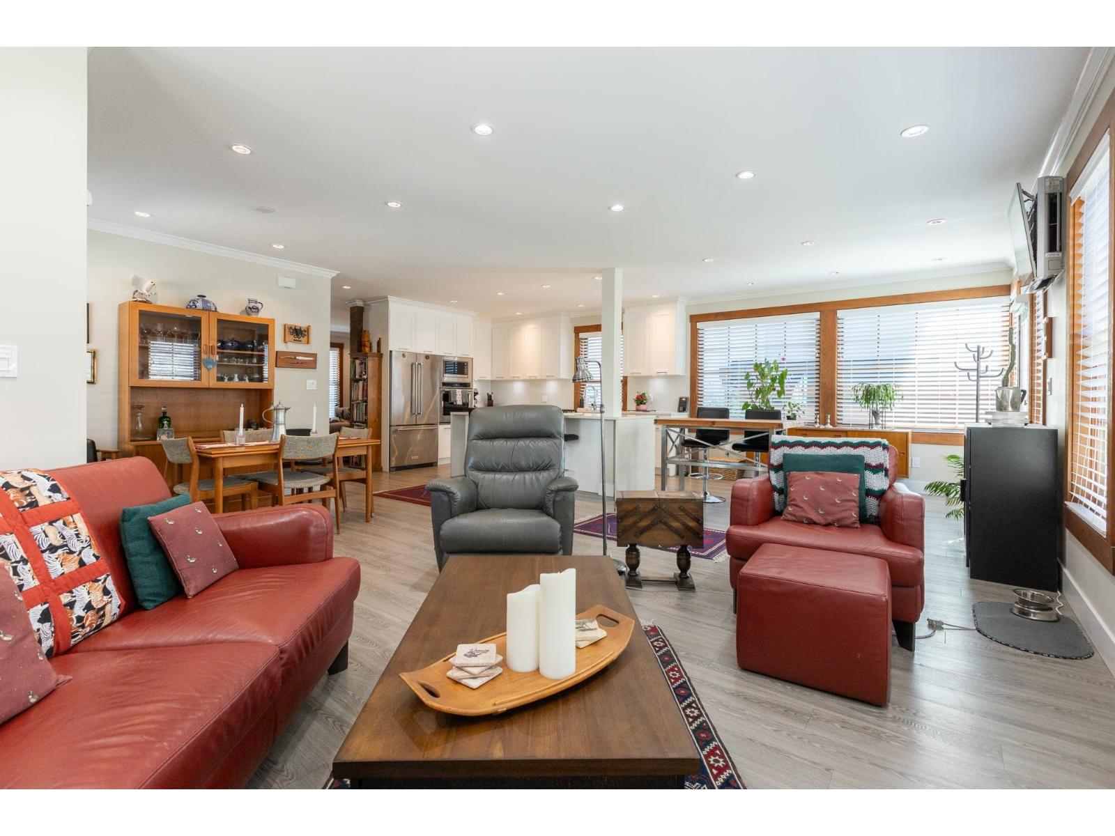 1 16488 64 Avenue Property Photo 15