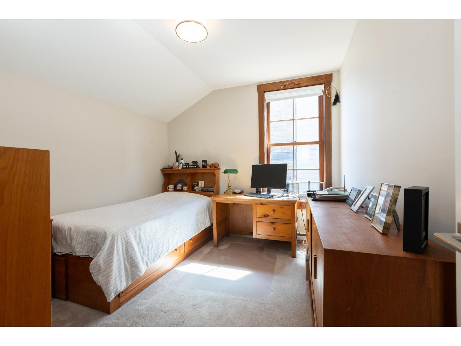 1 16488 64 Avenue Property Photo 26