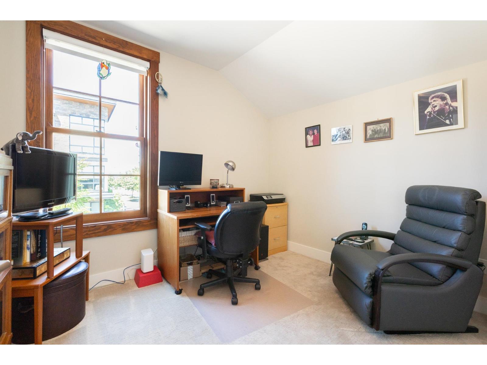 1 16488 64 Avenue Property Photo 28
