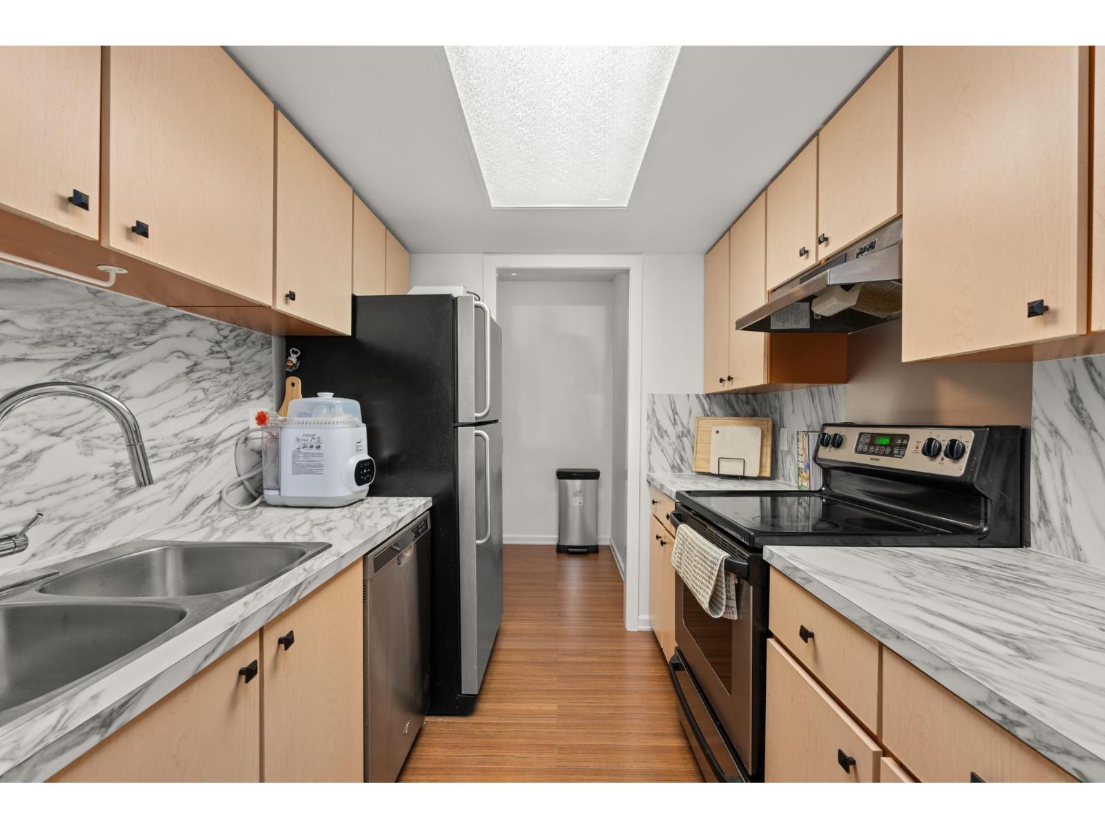 111 1341 George Street Property Photo 16