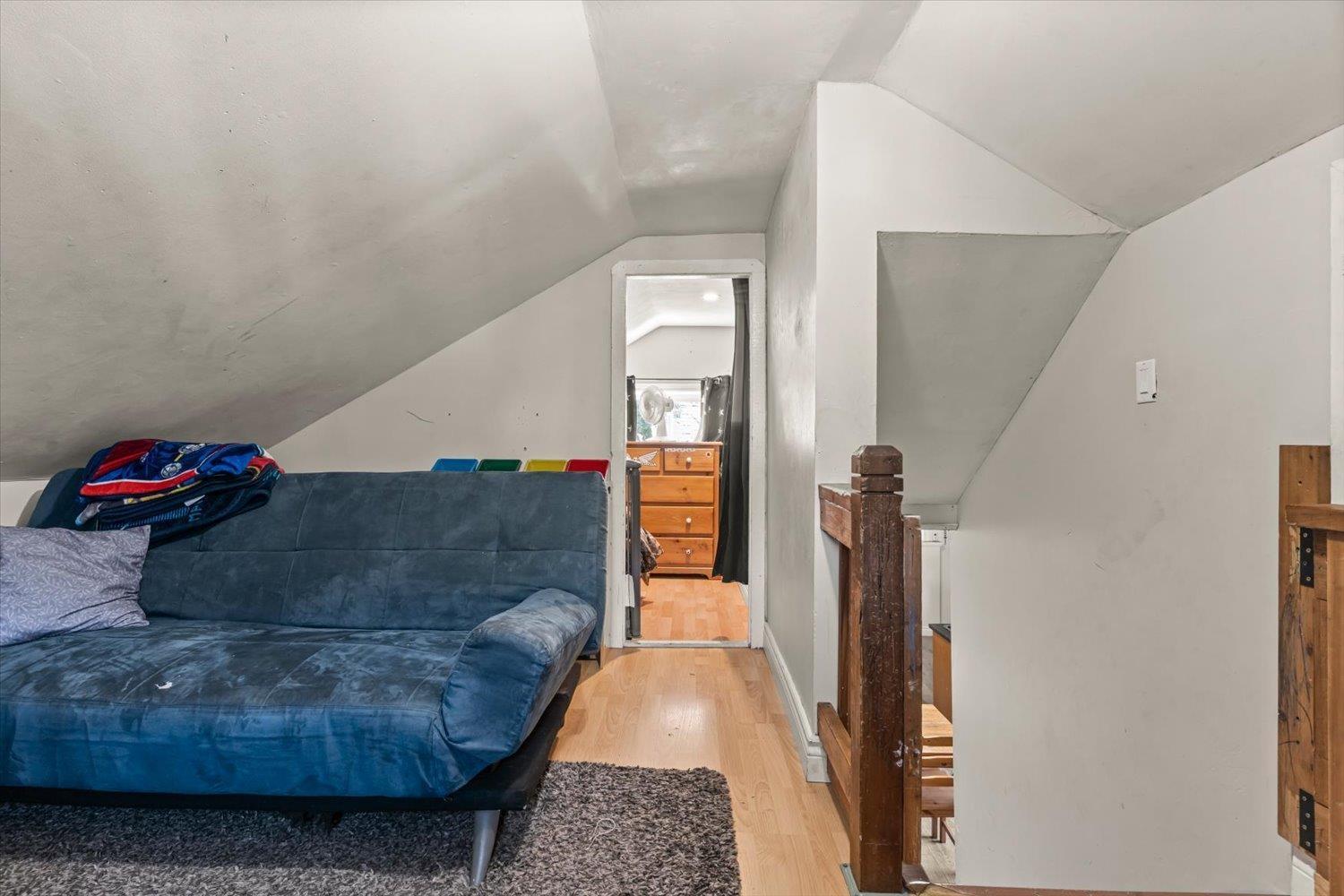 325 Hudson Bay Street Property Photo 12