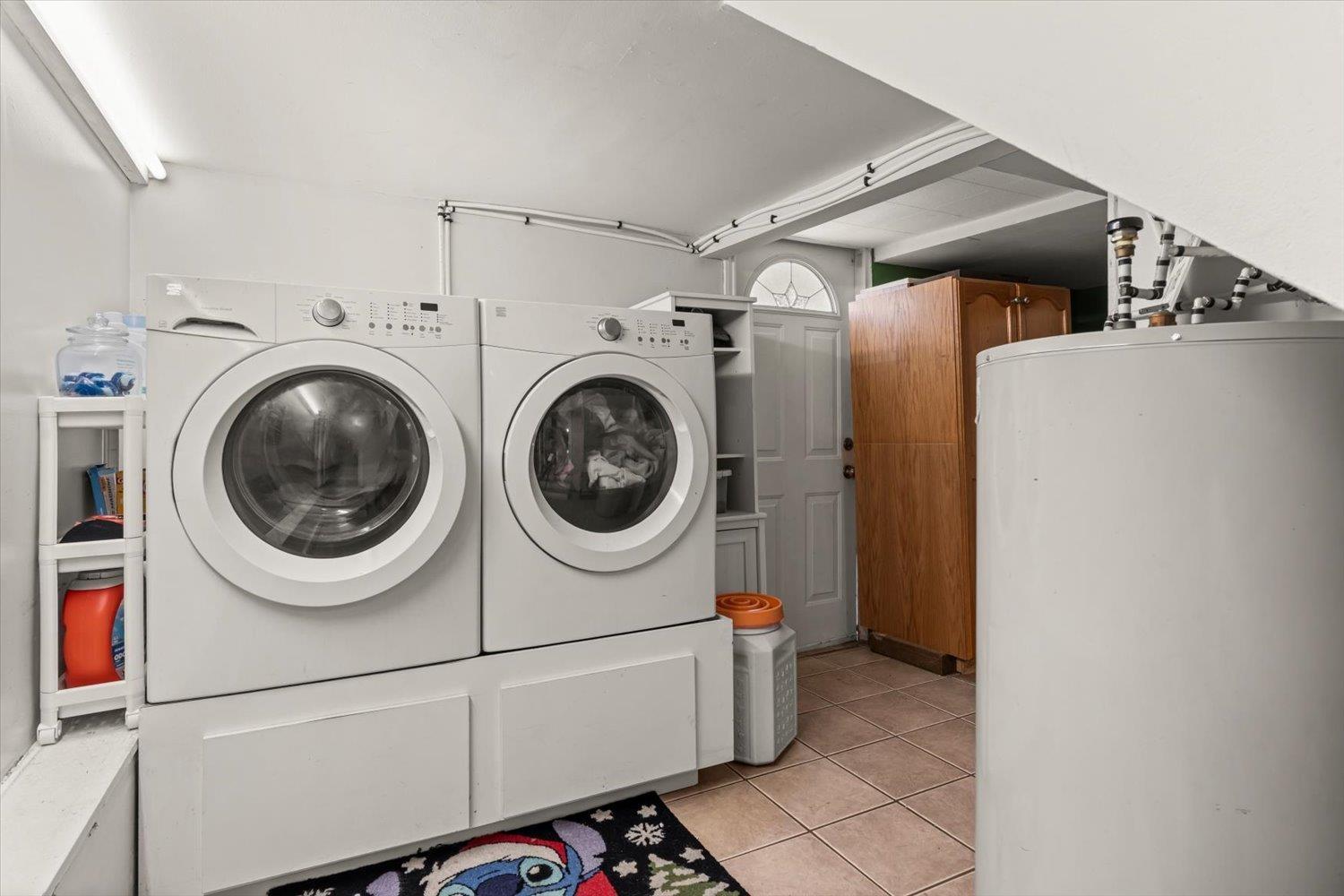 325 Hudson Bay Street Property Photo 17