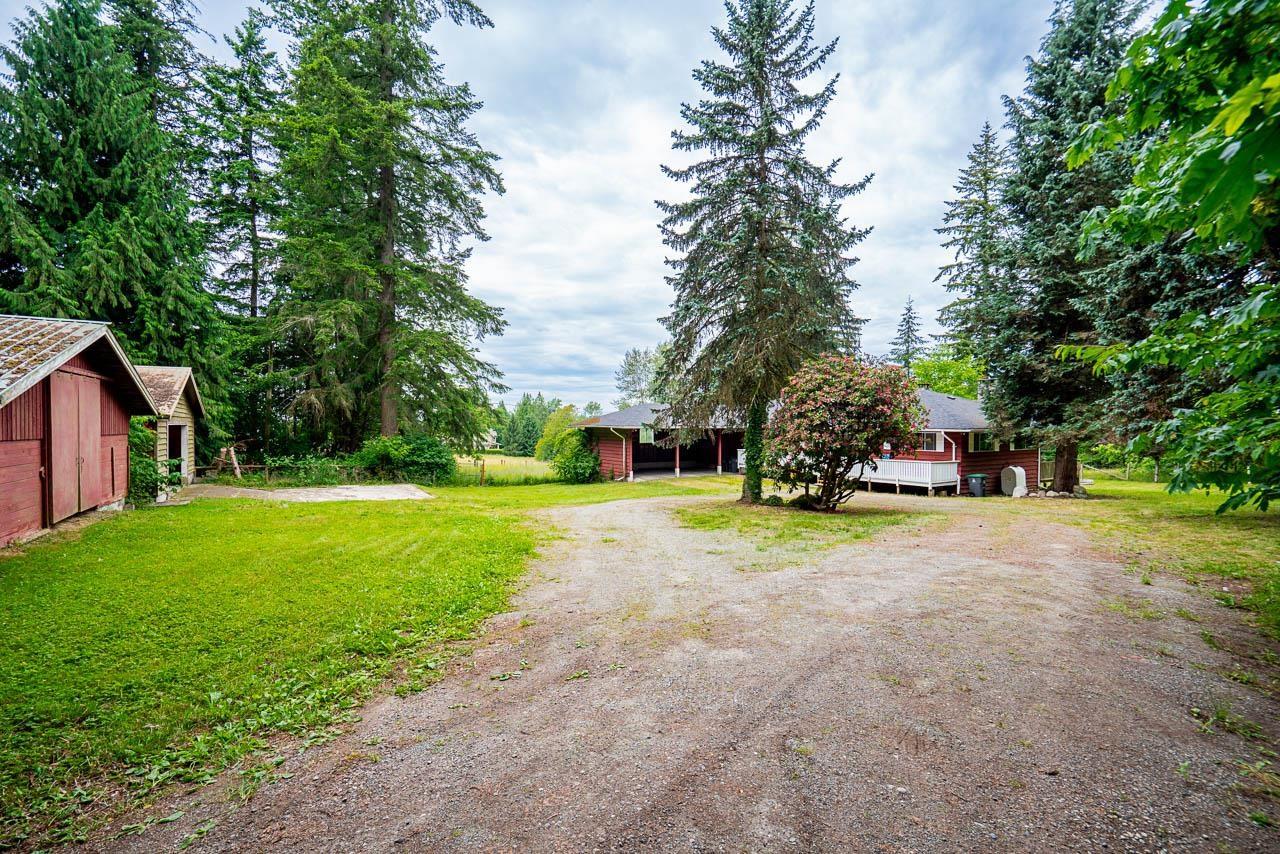 18495 0 Avenue Property Photo 4