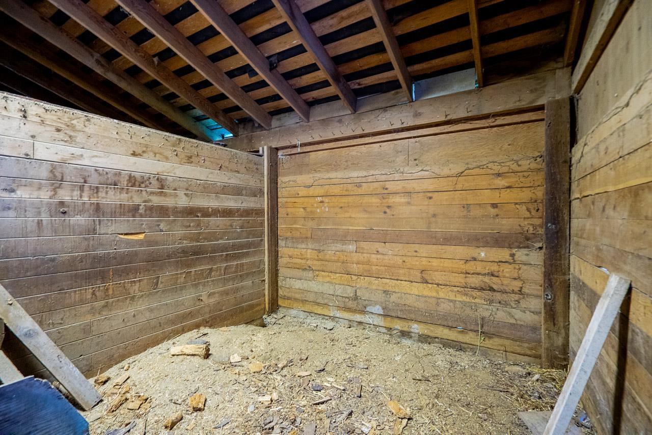 18495 0 Avenue Property Photo 28