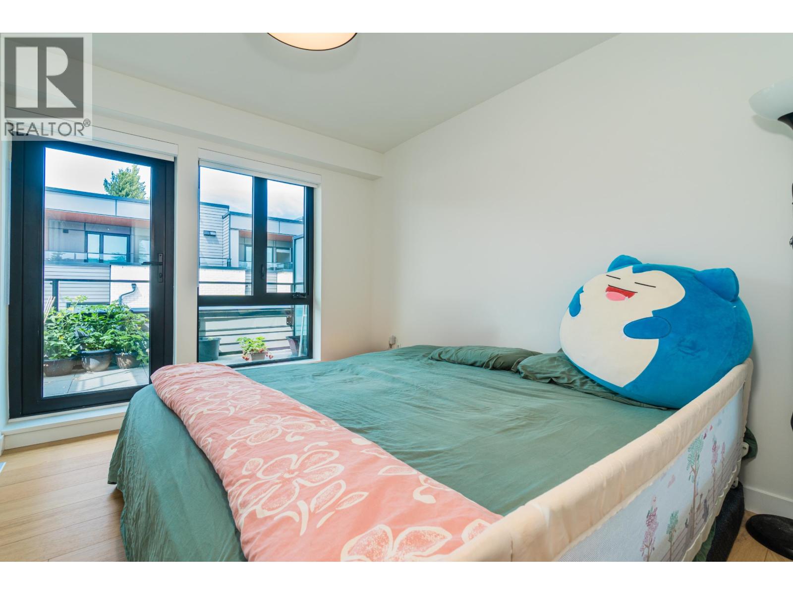 12 6778 Oak Street Property Photo 16
