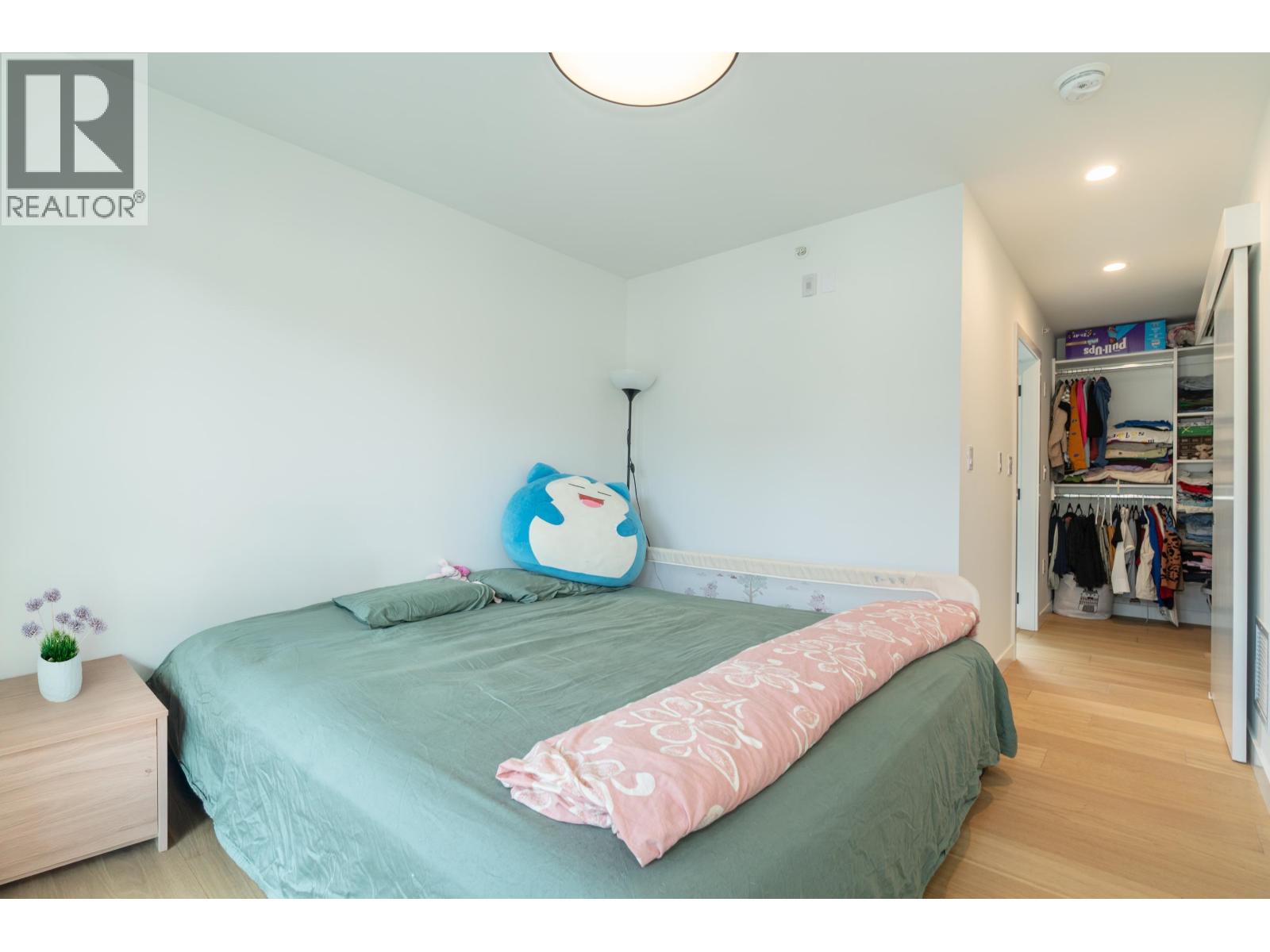 12 6778 Oak Street Property Photo 17