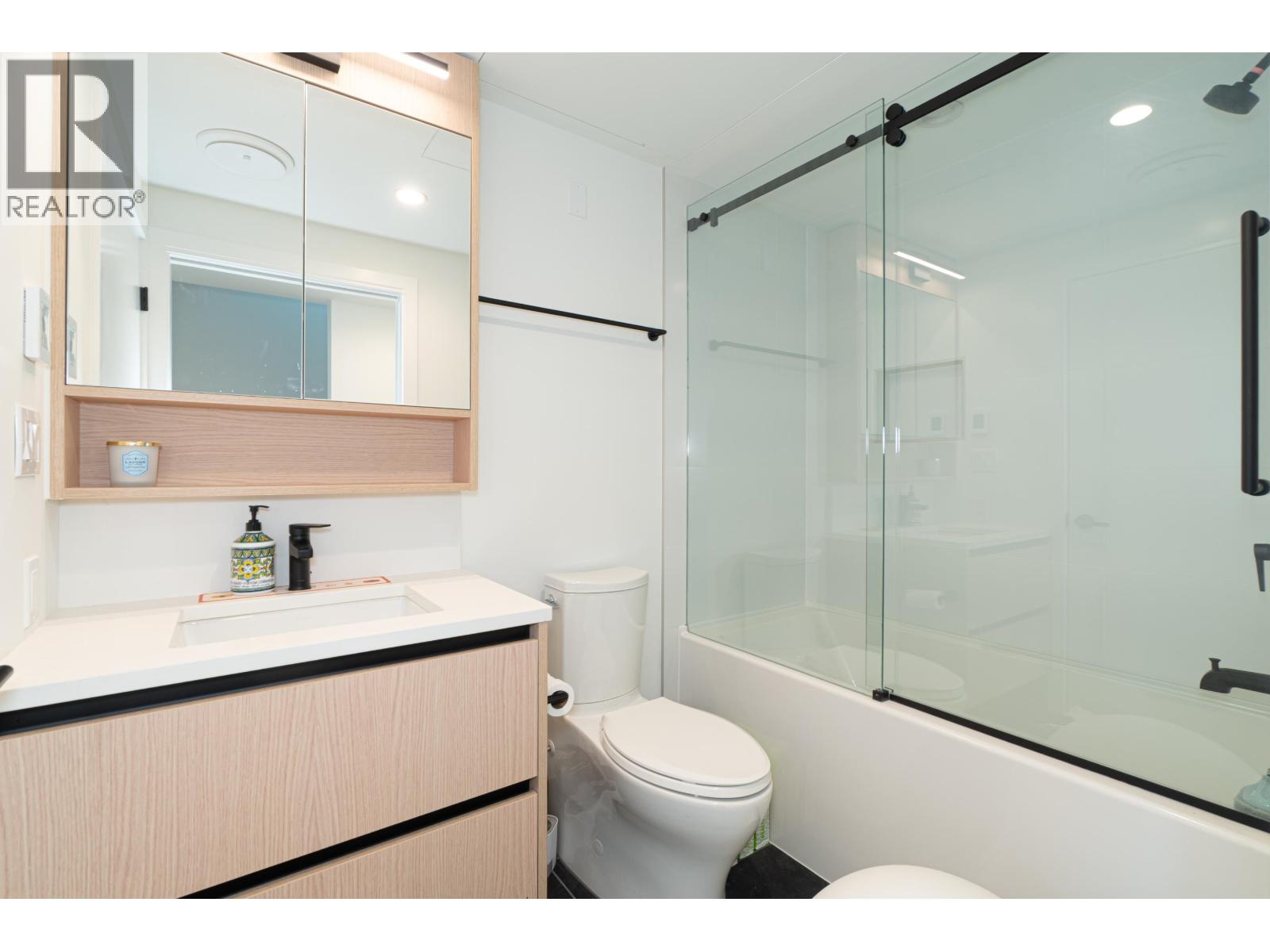 12 6778 Oak Street Property Photo 25