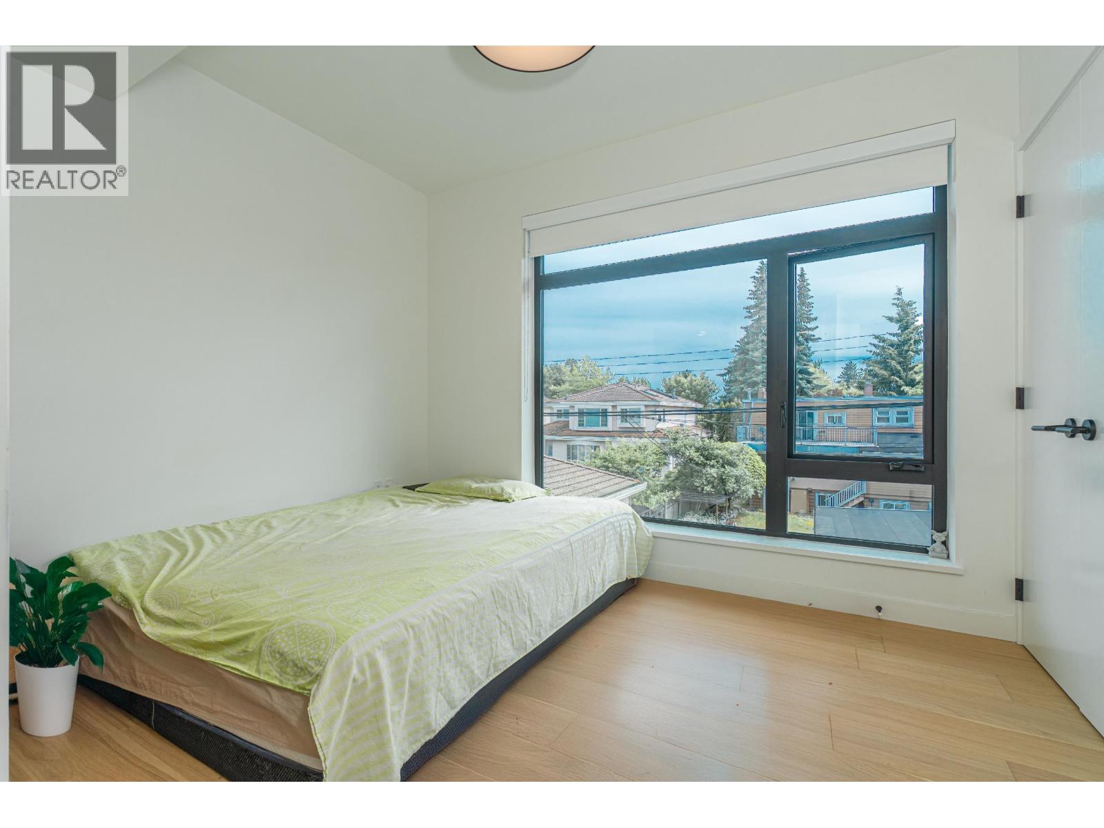 12 6778 Oak Street Property Photo 27