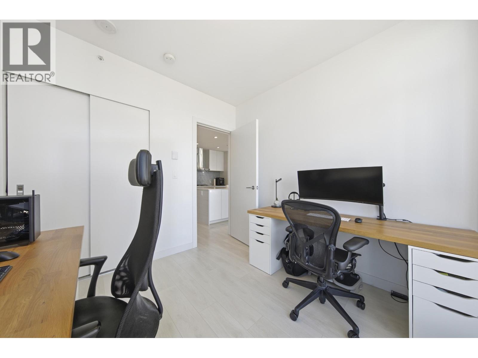 2506 4670 Assembly Way Property Photo 16