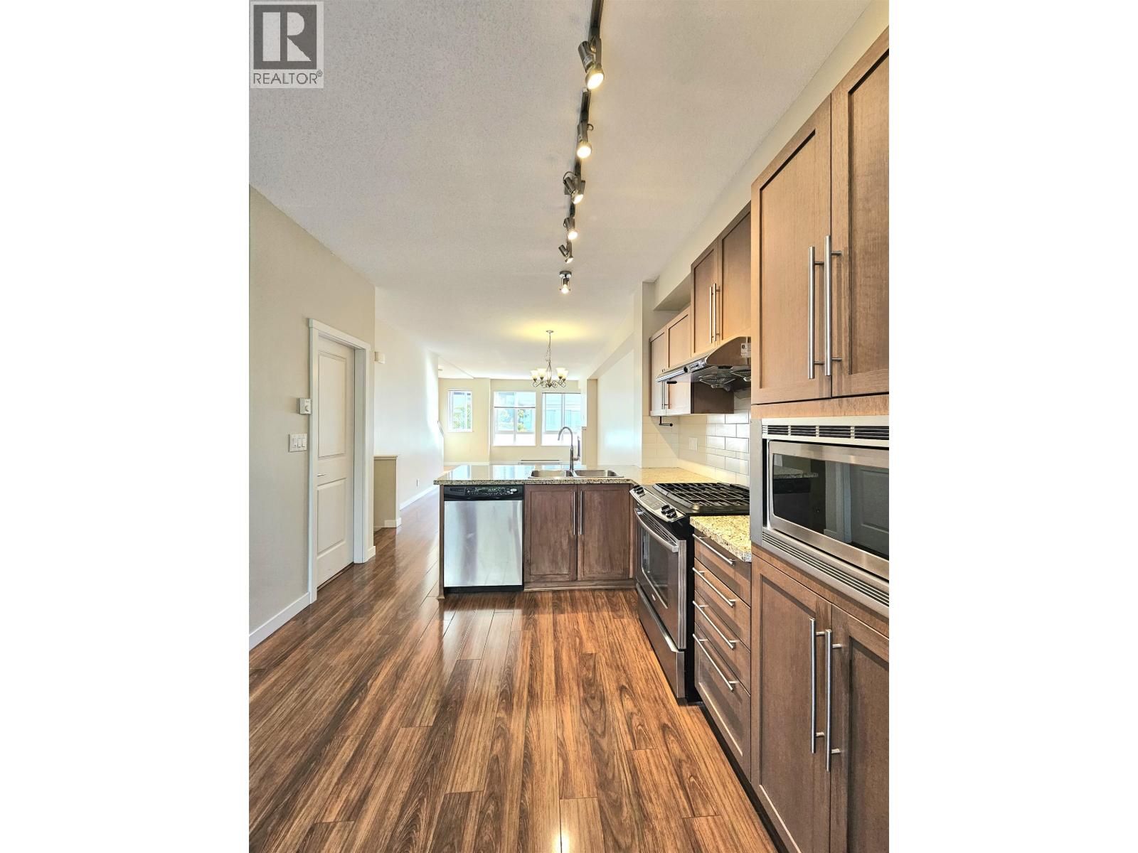 97 1125 Kensal Place Property Photo 5