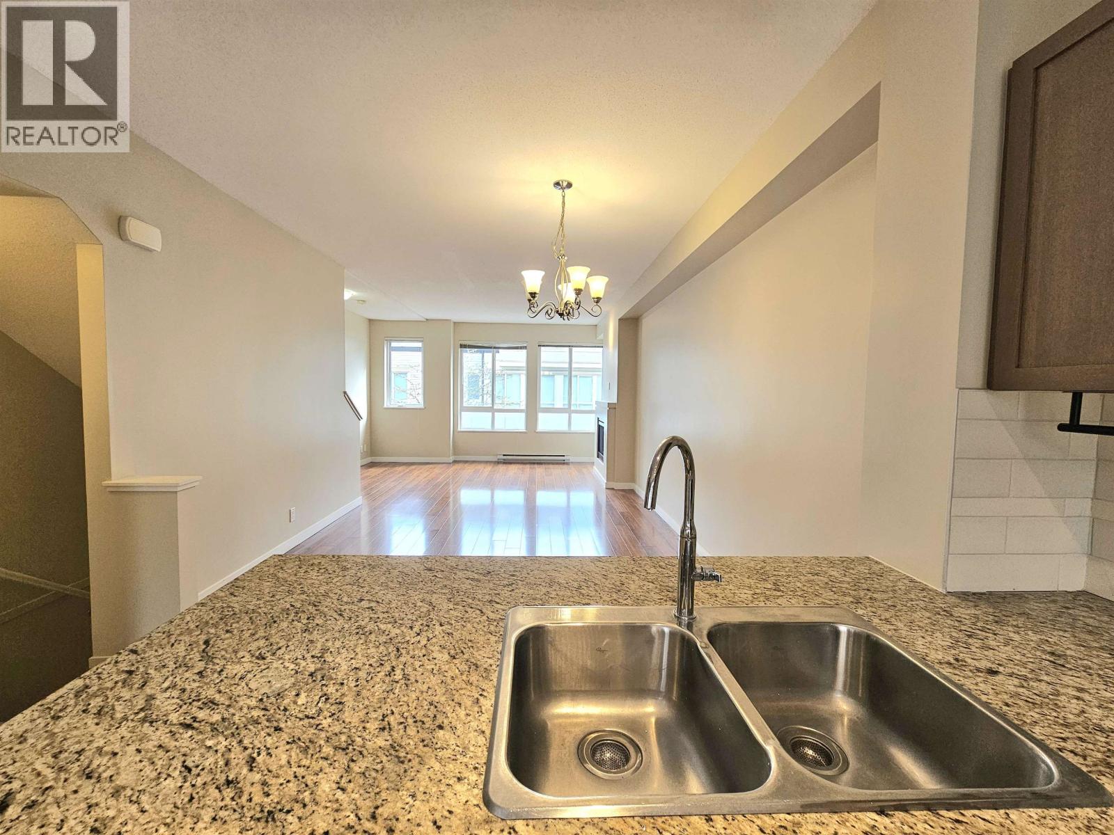 97 1125 Kensal Place Property Photo 10