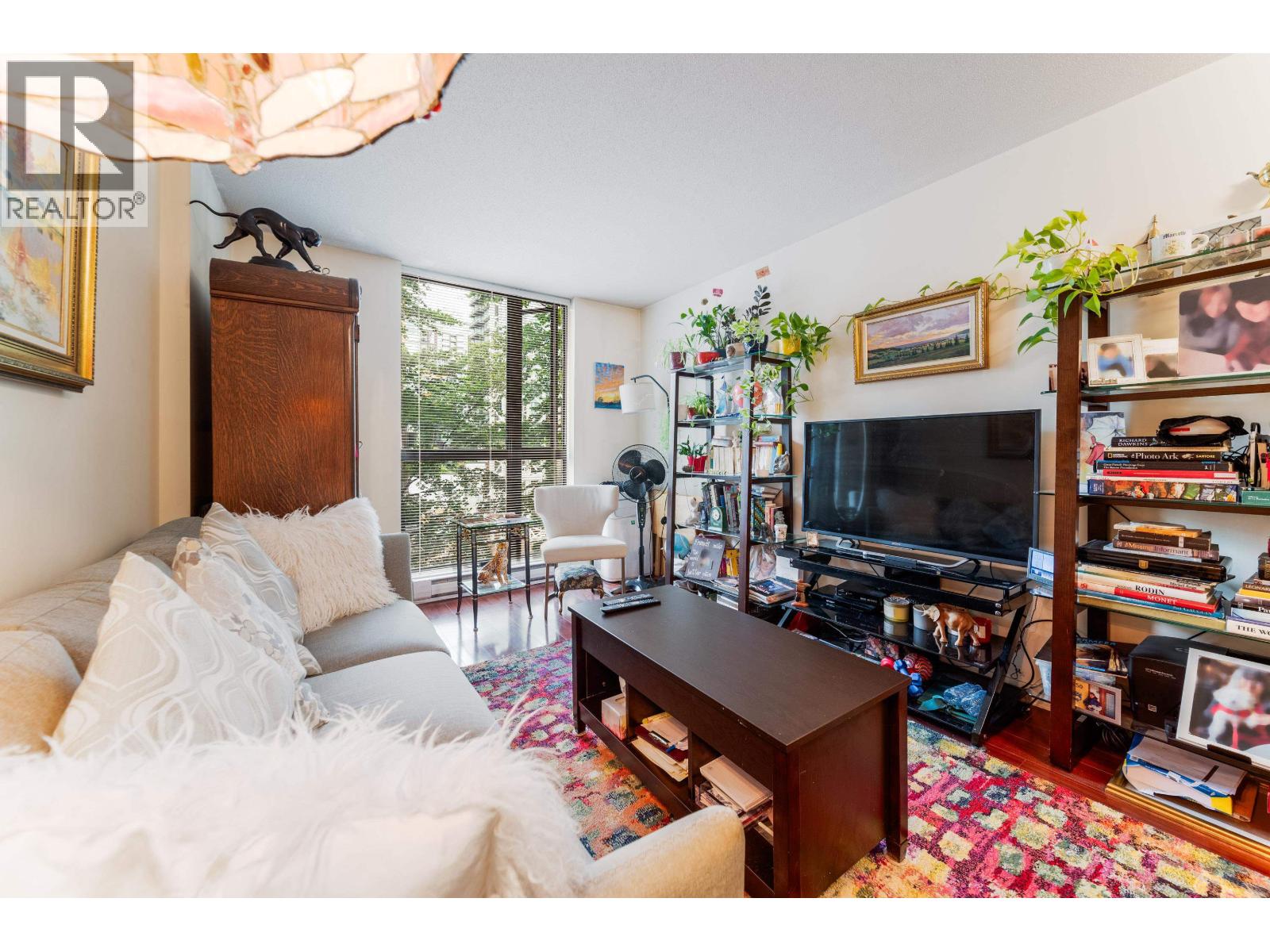 304 1295 Richards Street Property Photo 2
