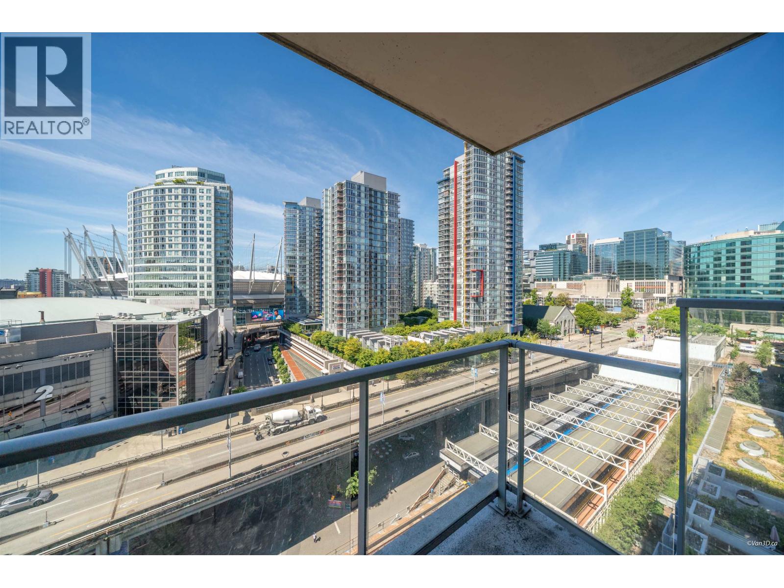 1707 689 Abbott Street Property Photo 23