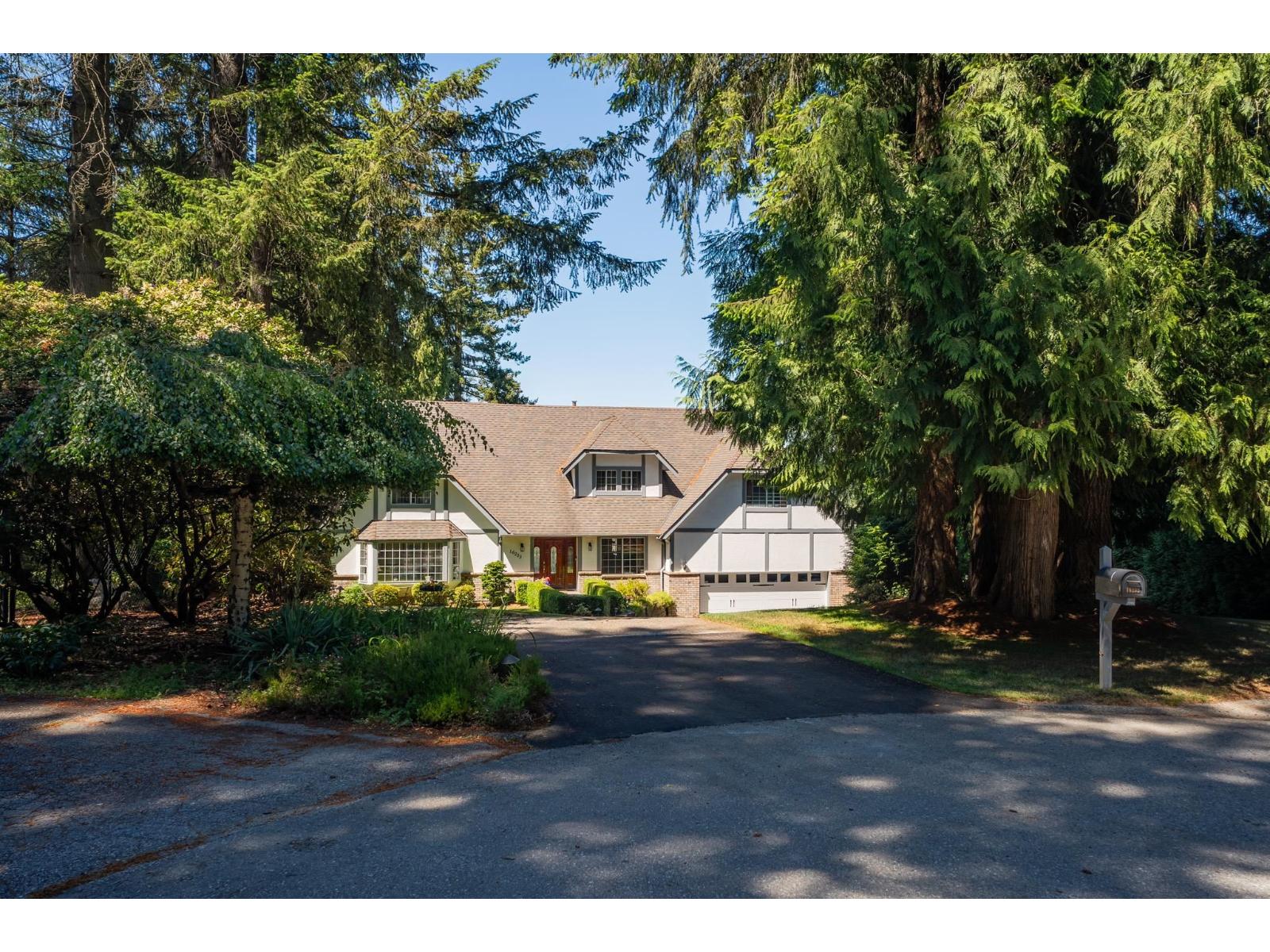 16233 30b Avenue Property Photo 2