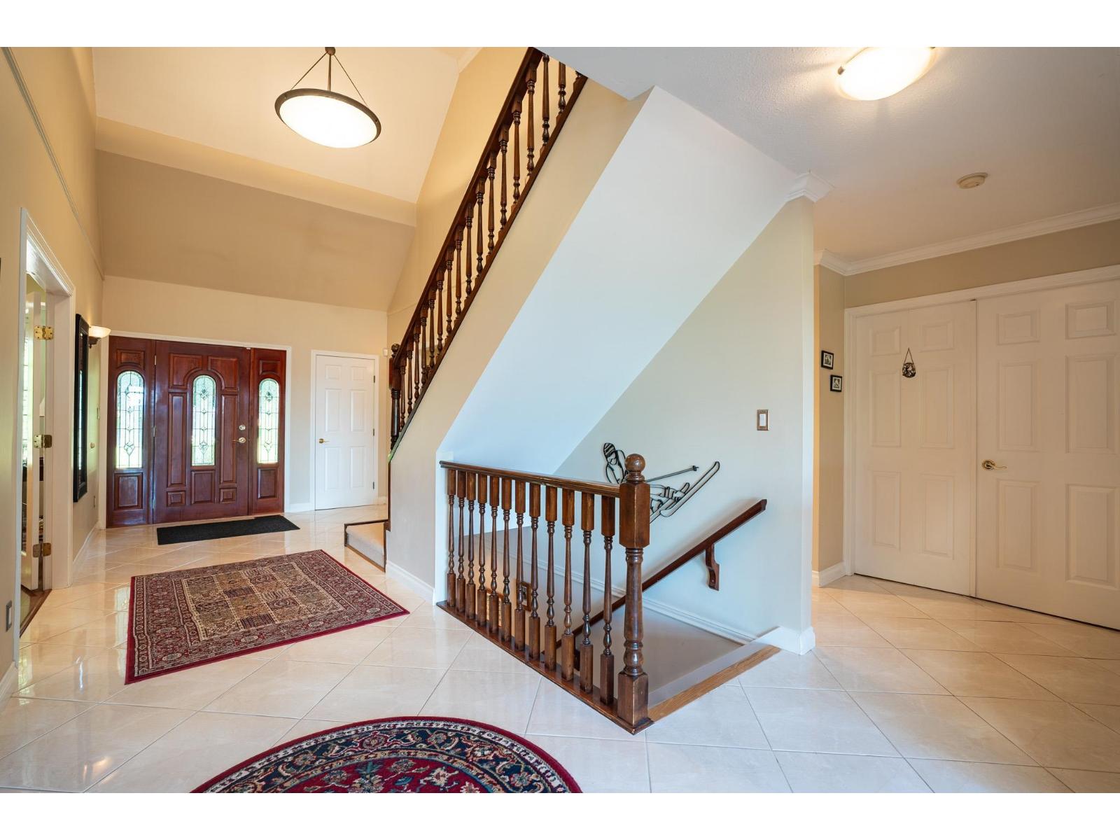 16233 30b Avenue Property Photo 5