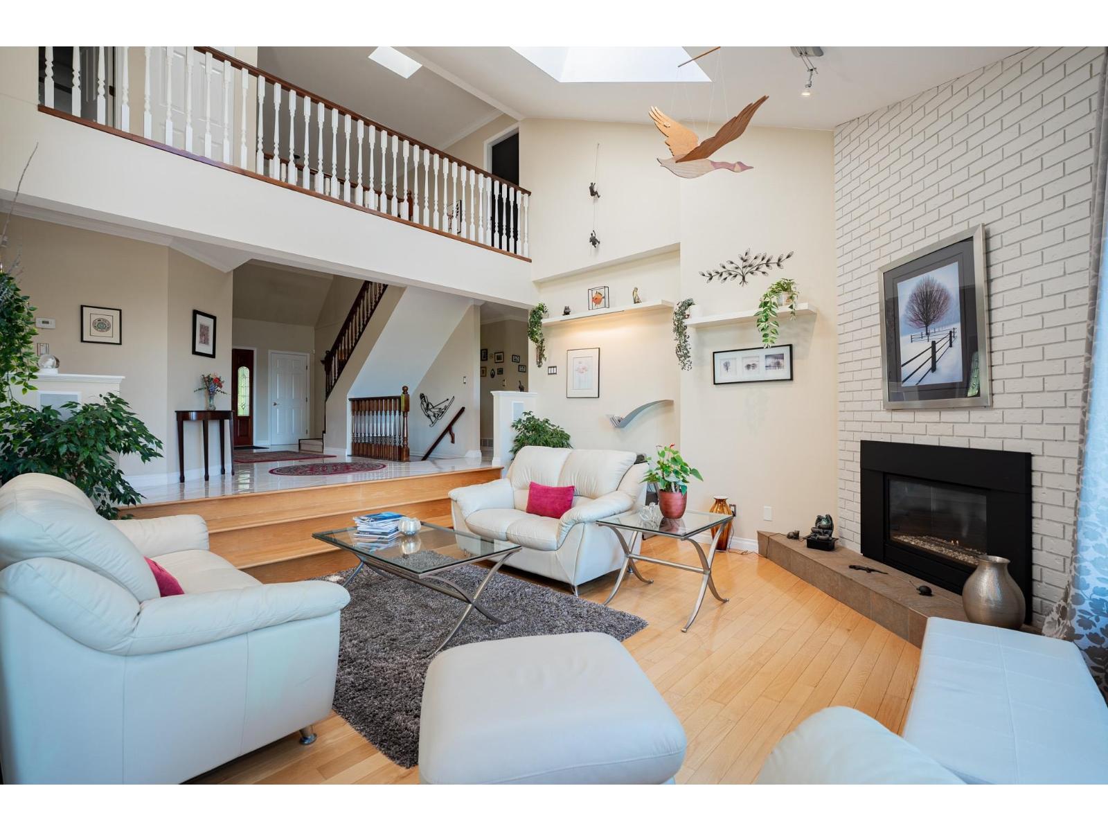 16233 30b Avenue Property Photo 11