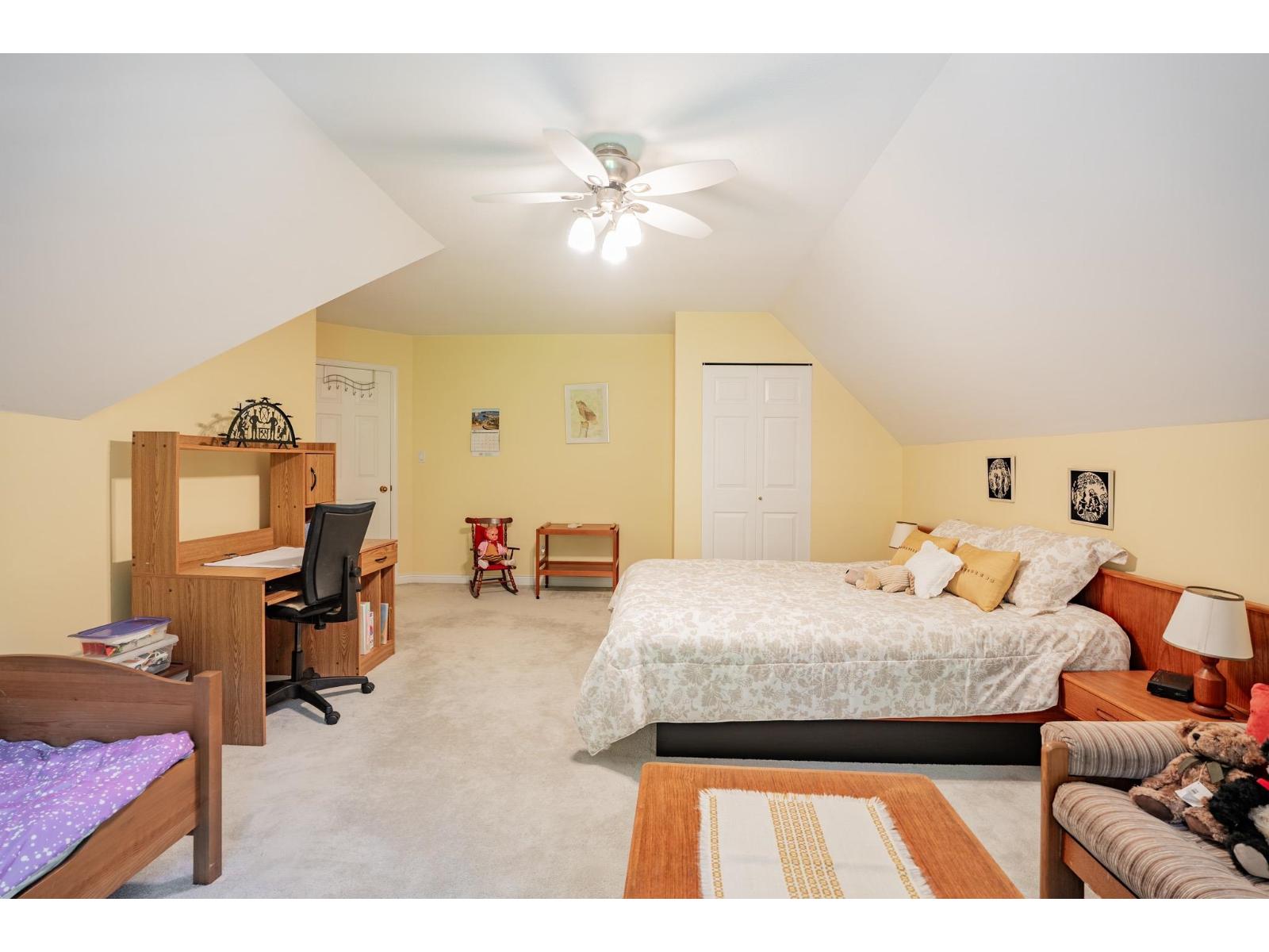16233 30b Avenue Property Photo 27