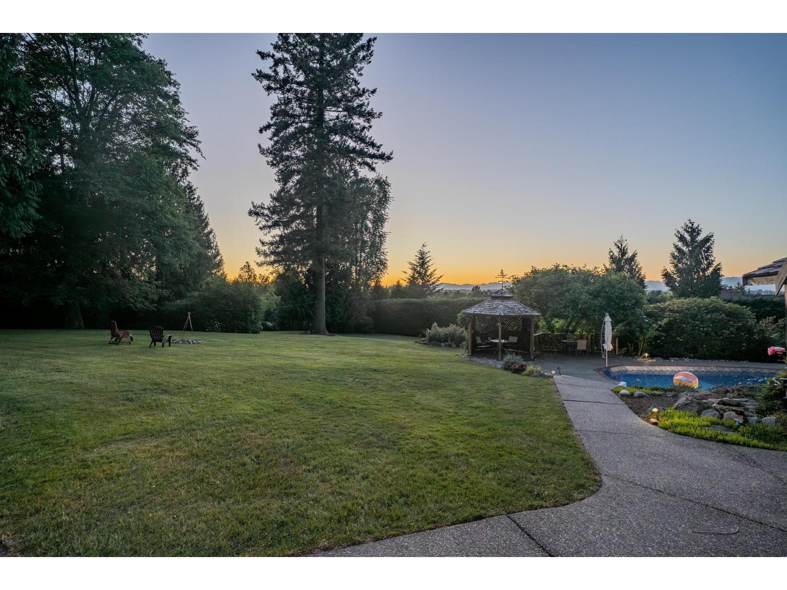 16233 30b Avenue Property Photo 36