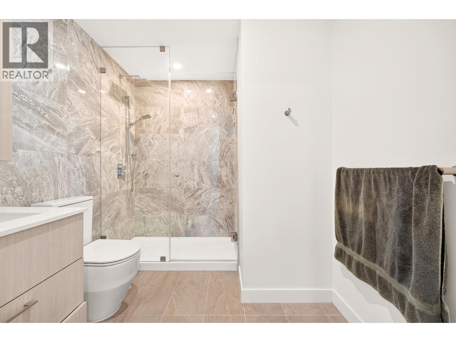 1303 6468 Willingdon Avenue Property Photo 13