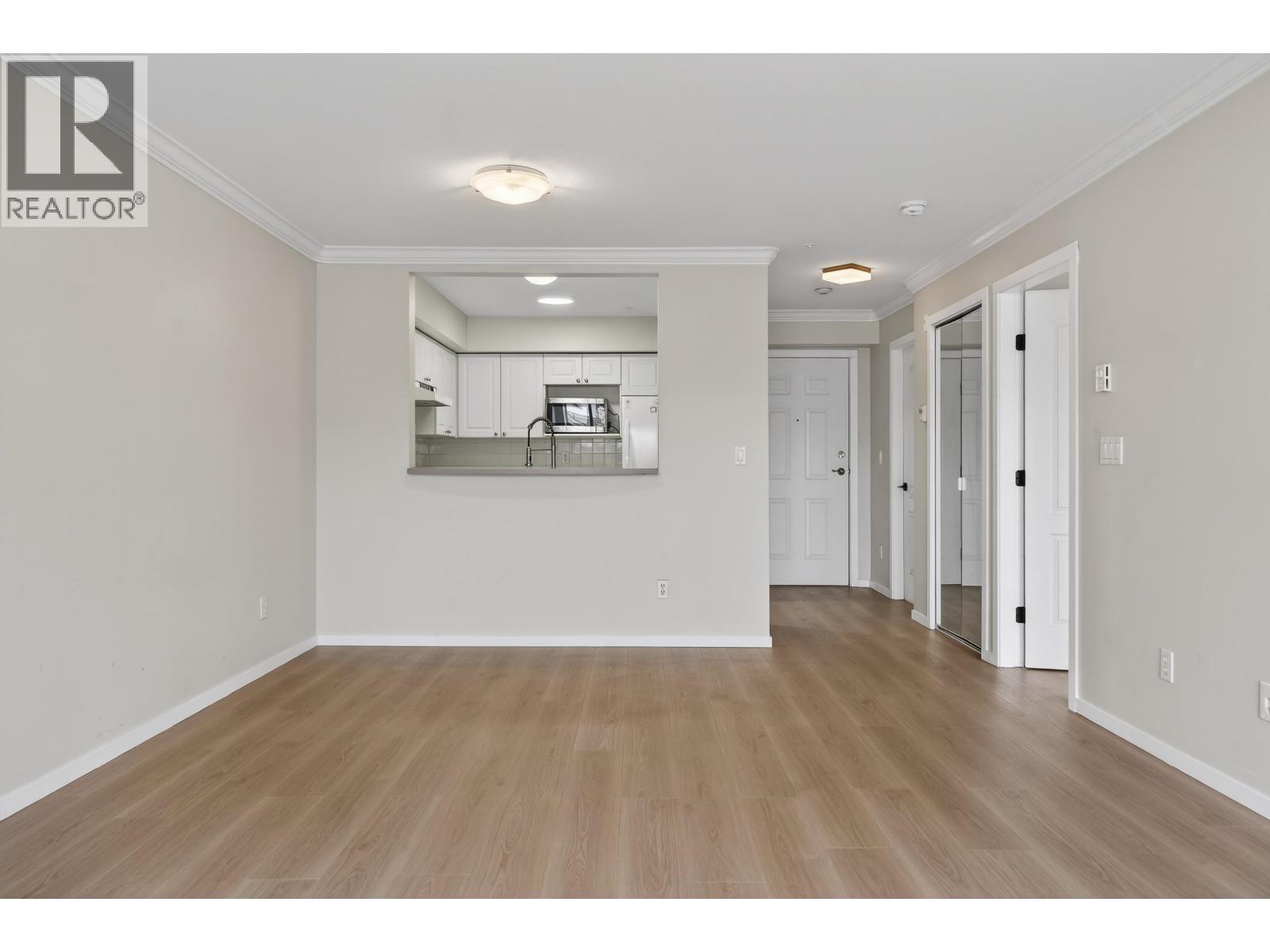 308 2340 Hawthorne Avenue Property Photo 13