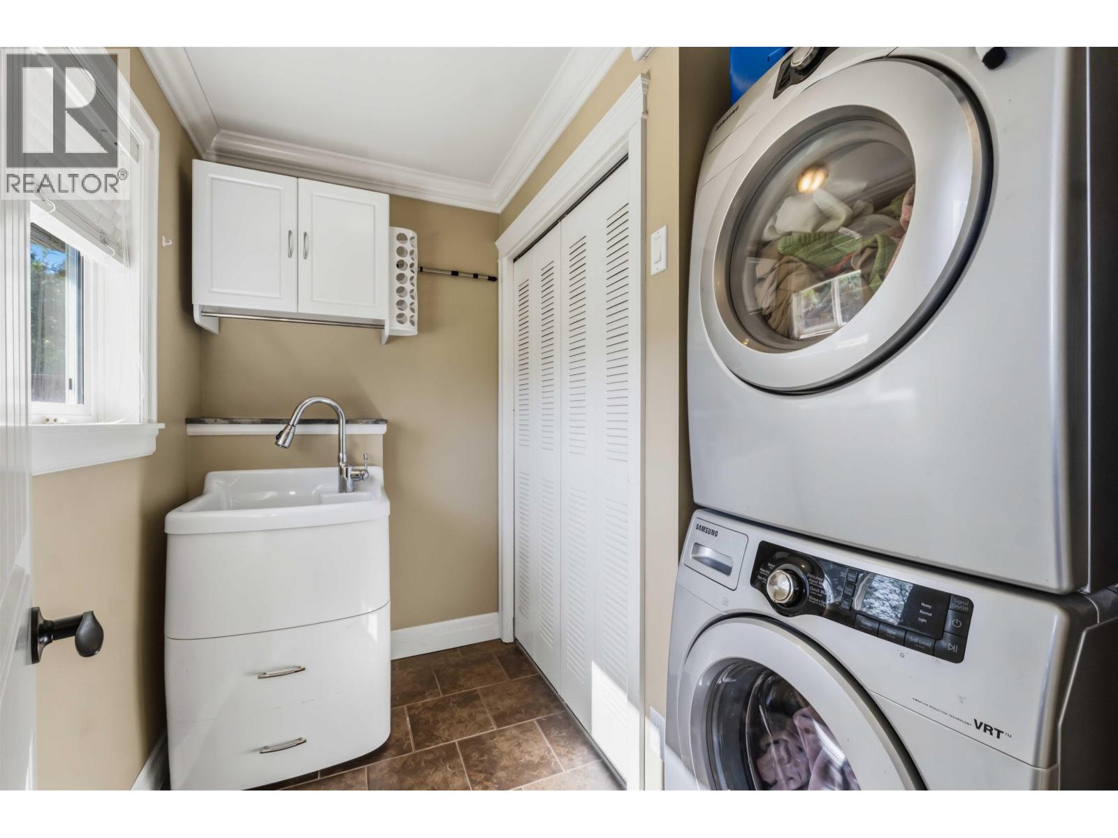 12316 227 Street Property Photo 17