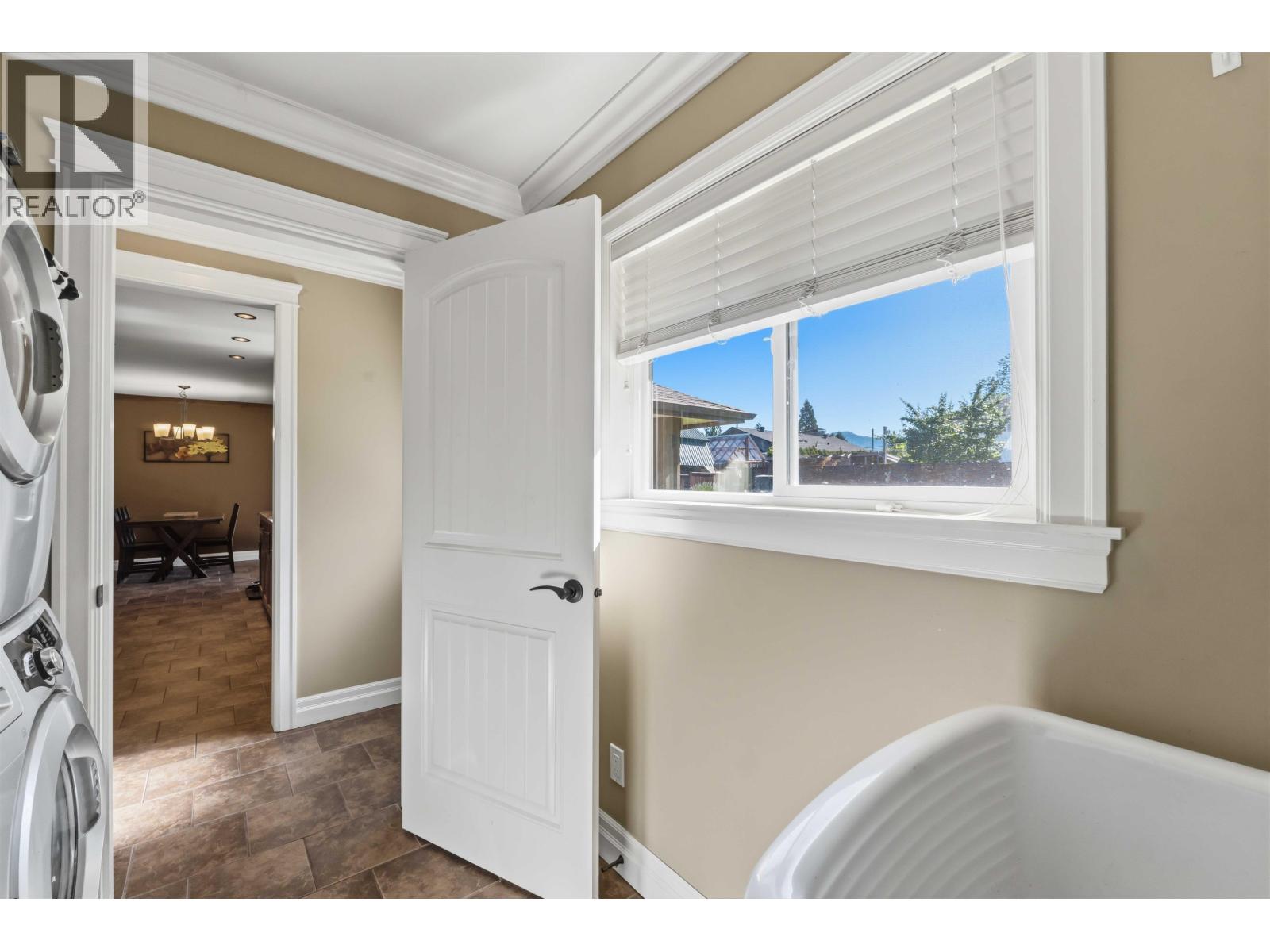 12316 227 Street Property Photo 18