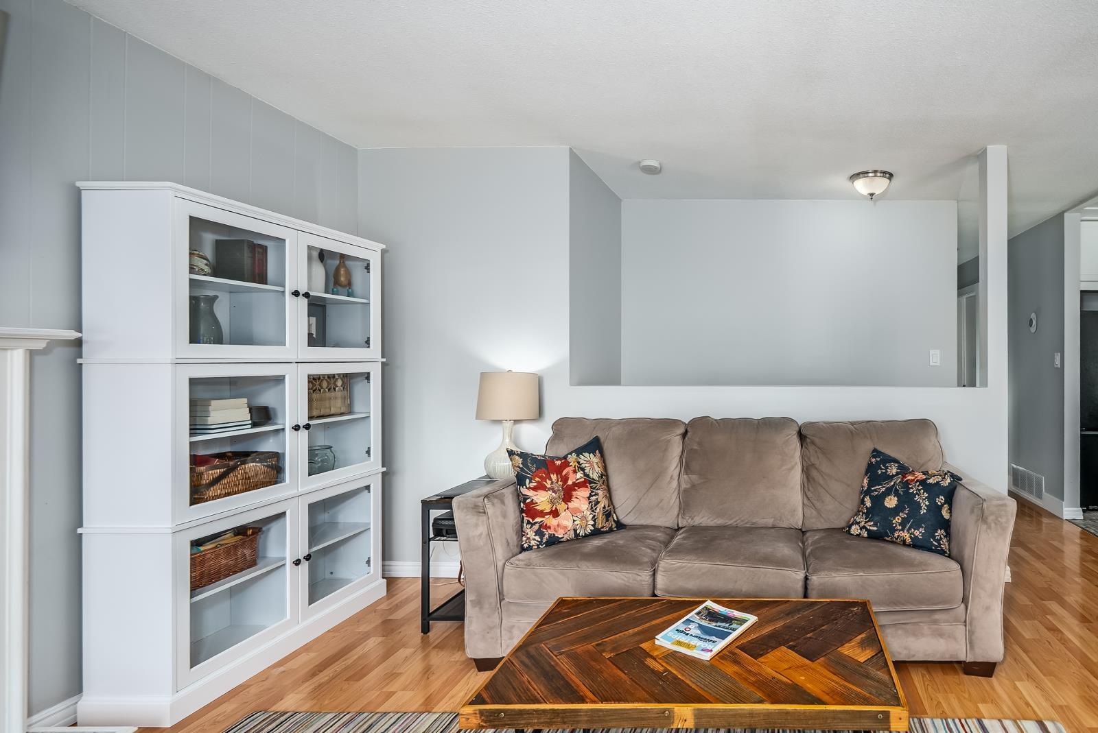 33561 7 Avenue Property Photo 6