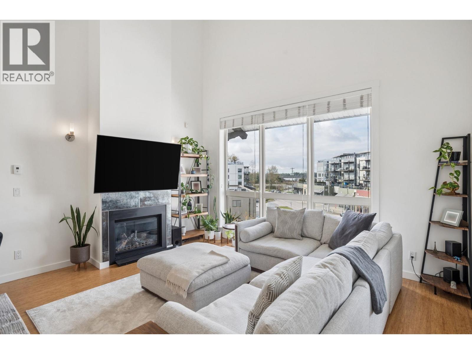401 6233 London Road Property Photo 9