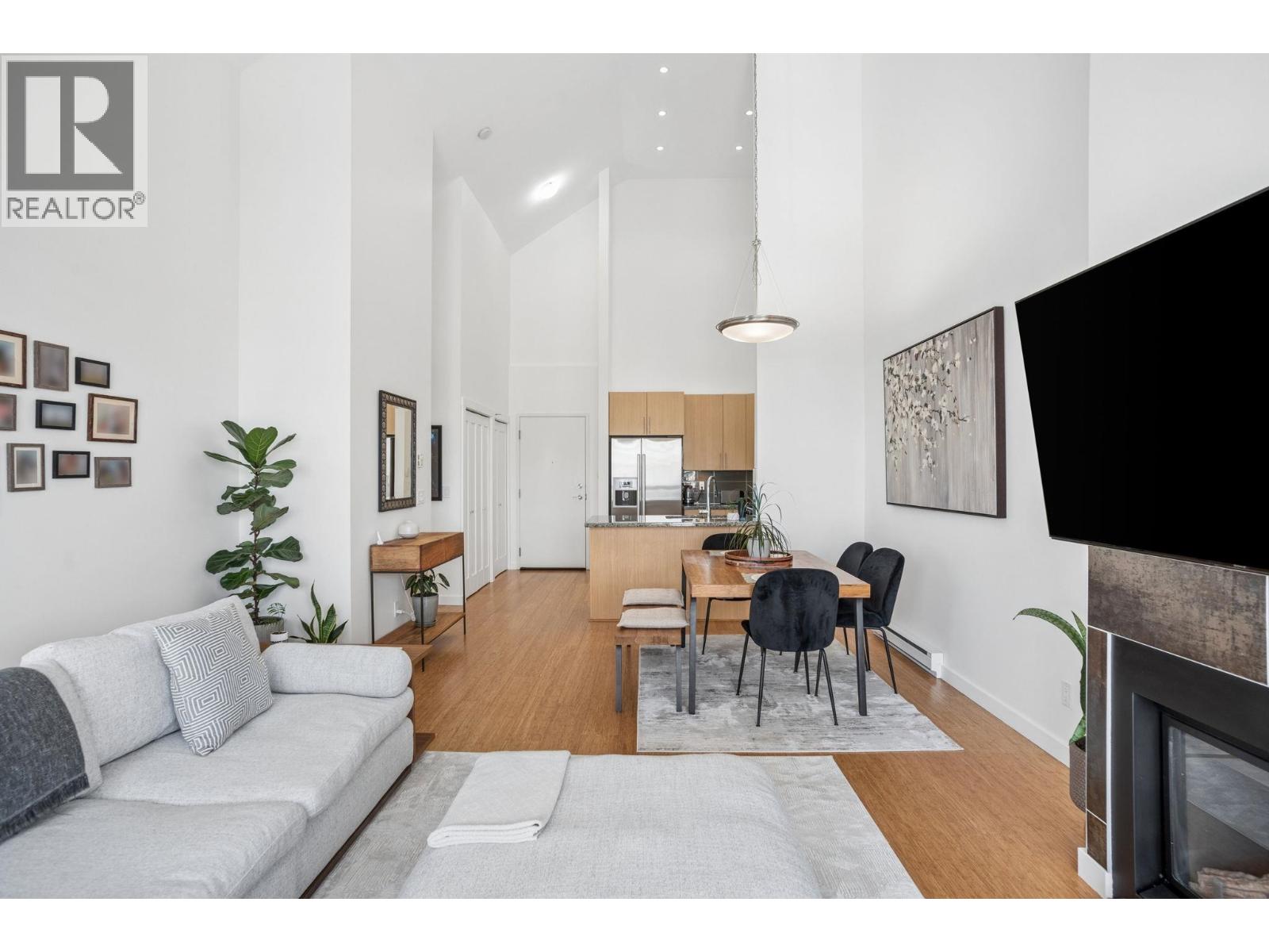 401 6233 London Road Property Photo 11