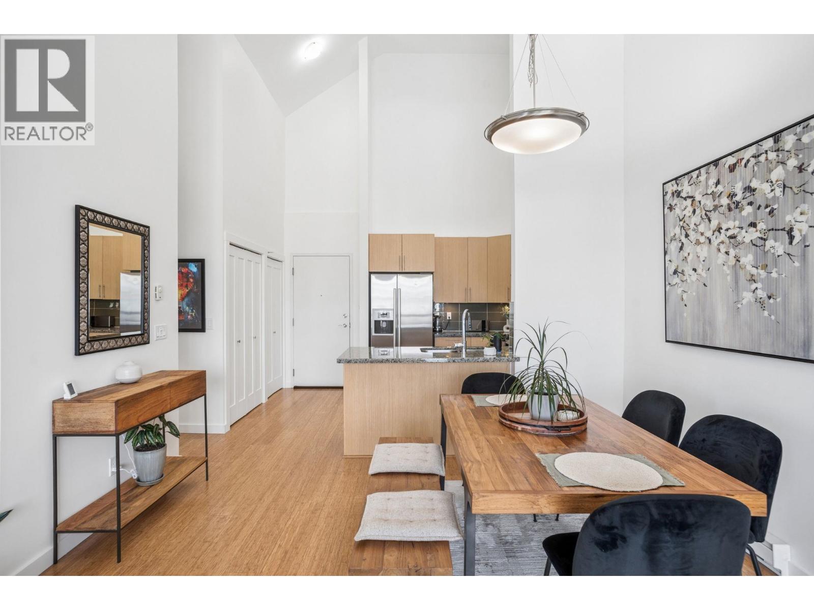 401 6233 London Road Property Photo 16
