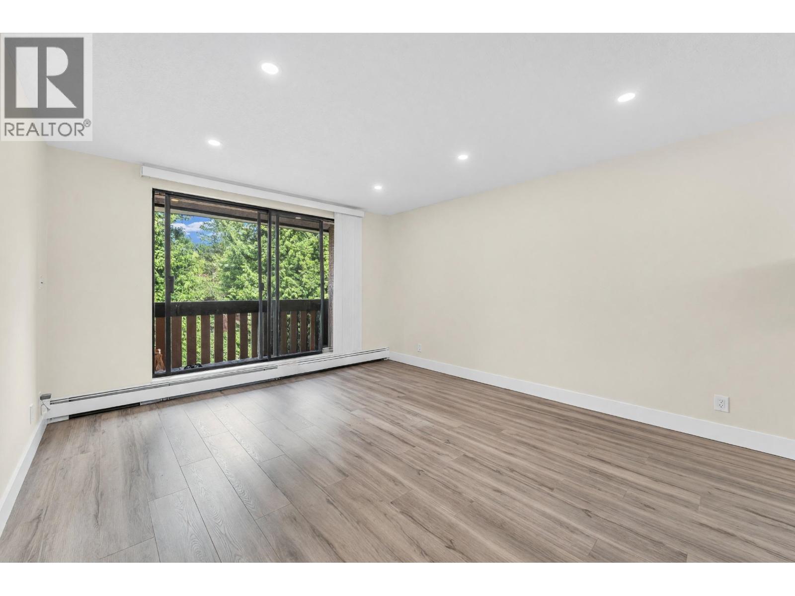 308 8900 Citation Drive Property Photo 4