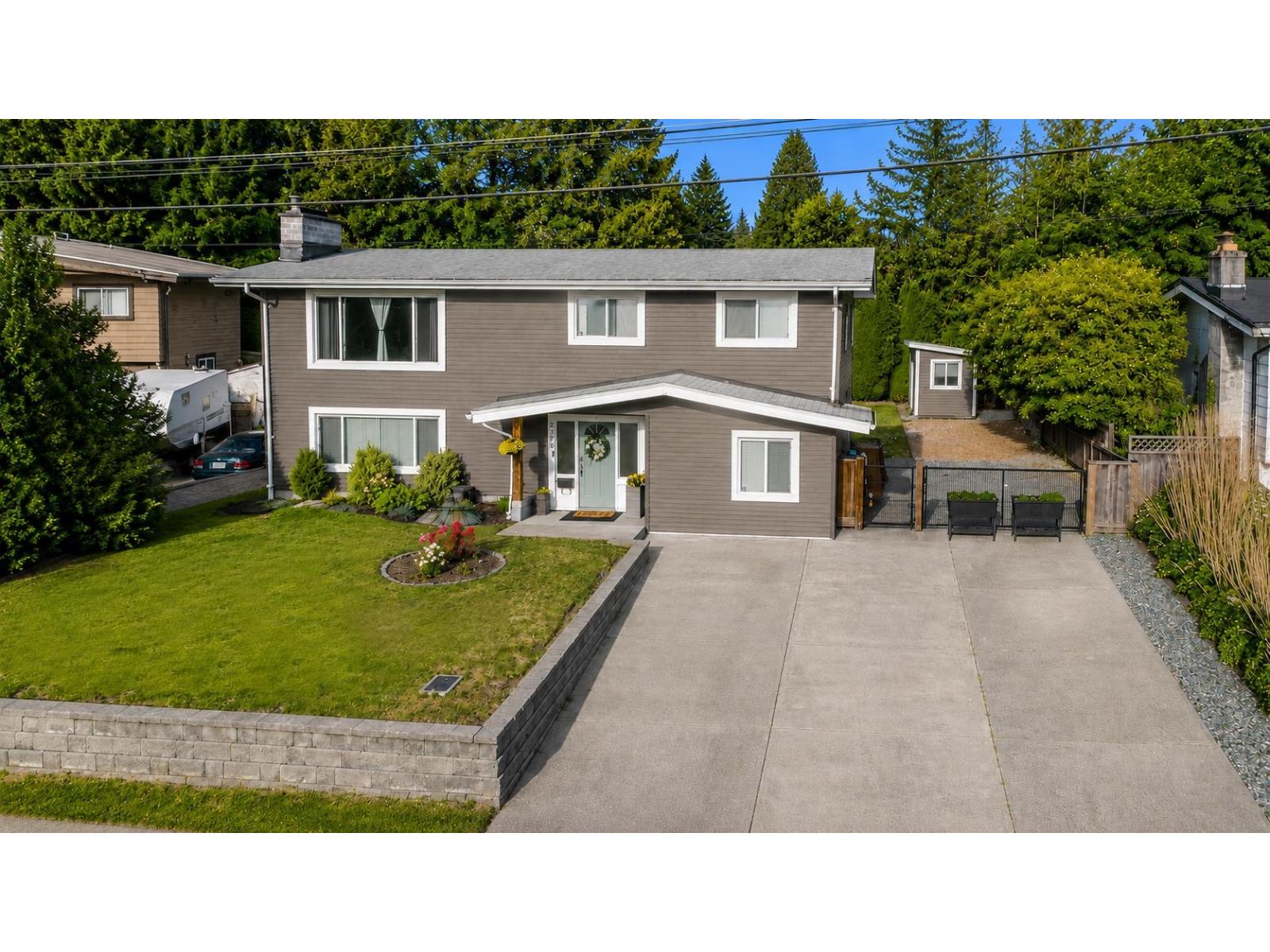 2170 MOSS COURT