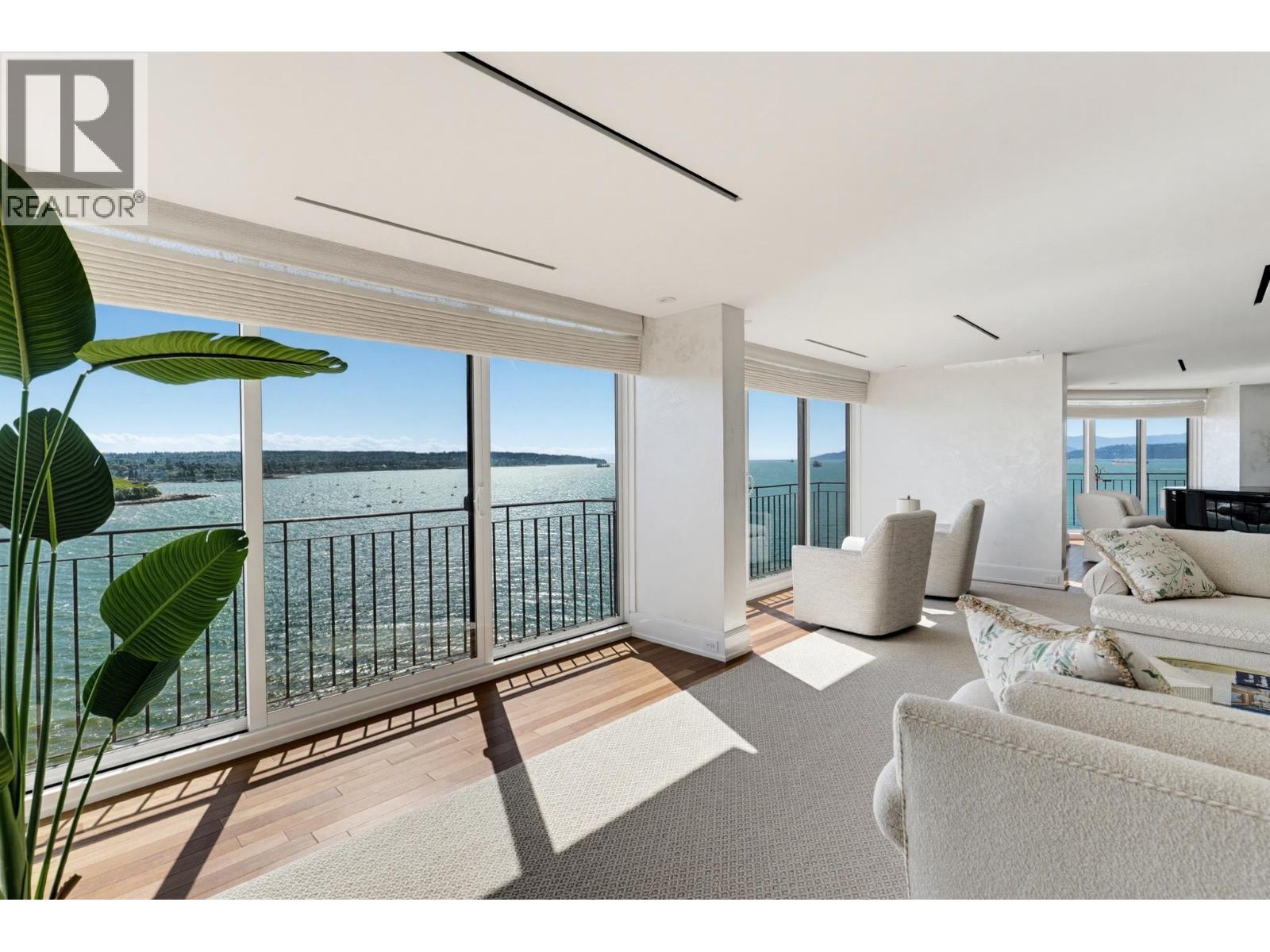 1301 1575 Beach Avenue Property Photo 3