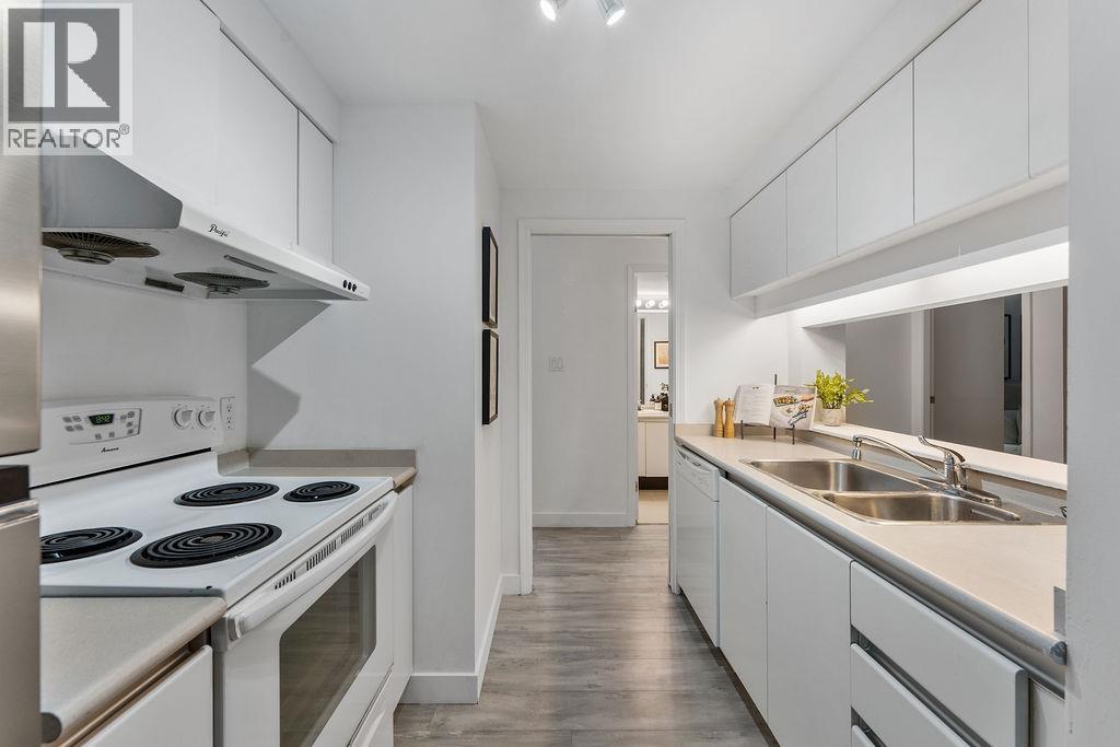 1506 1238 Melville Street Property Photo 18