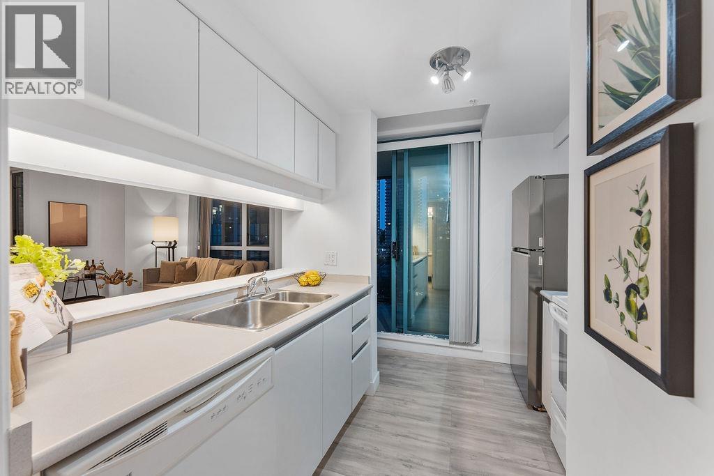 1506 1238 Melville Street Property Photo 19