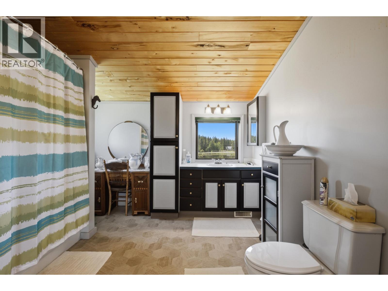 248 Borland Drive Property Photo 24