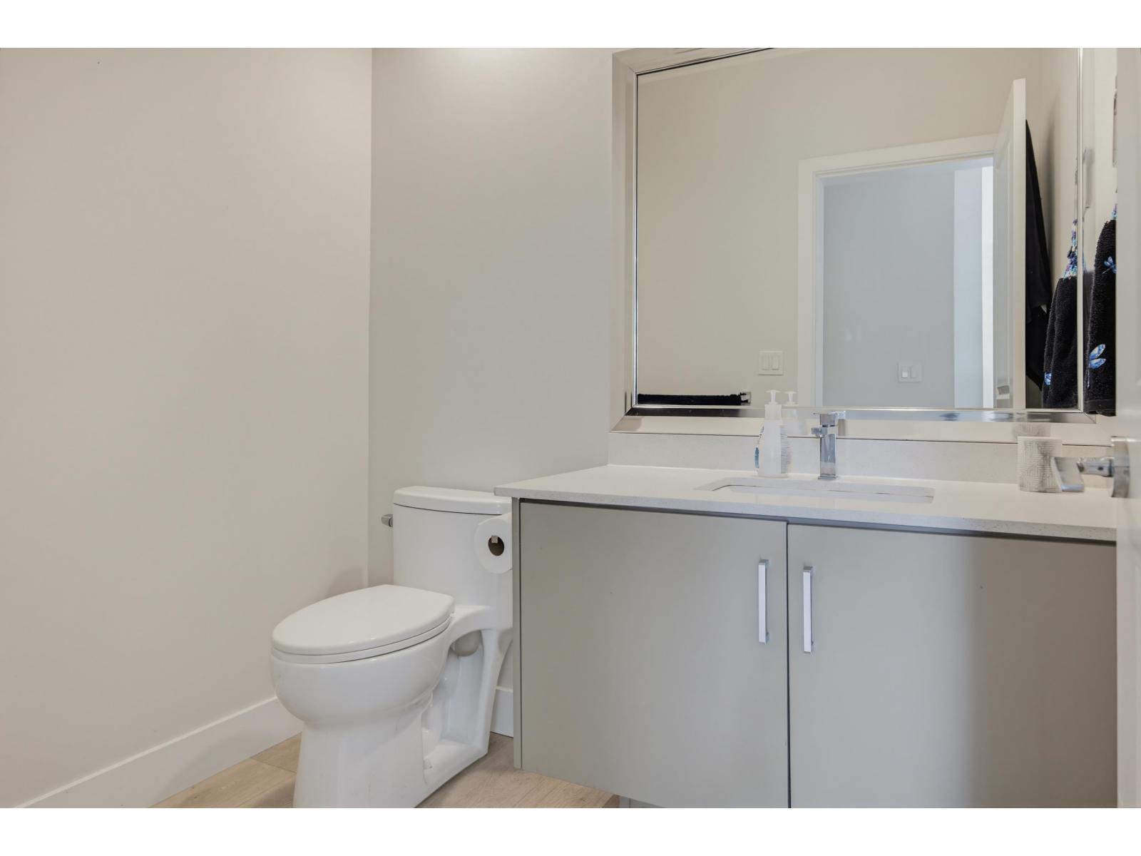 75 15665 Mountain View Drive Property Photo 18