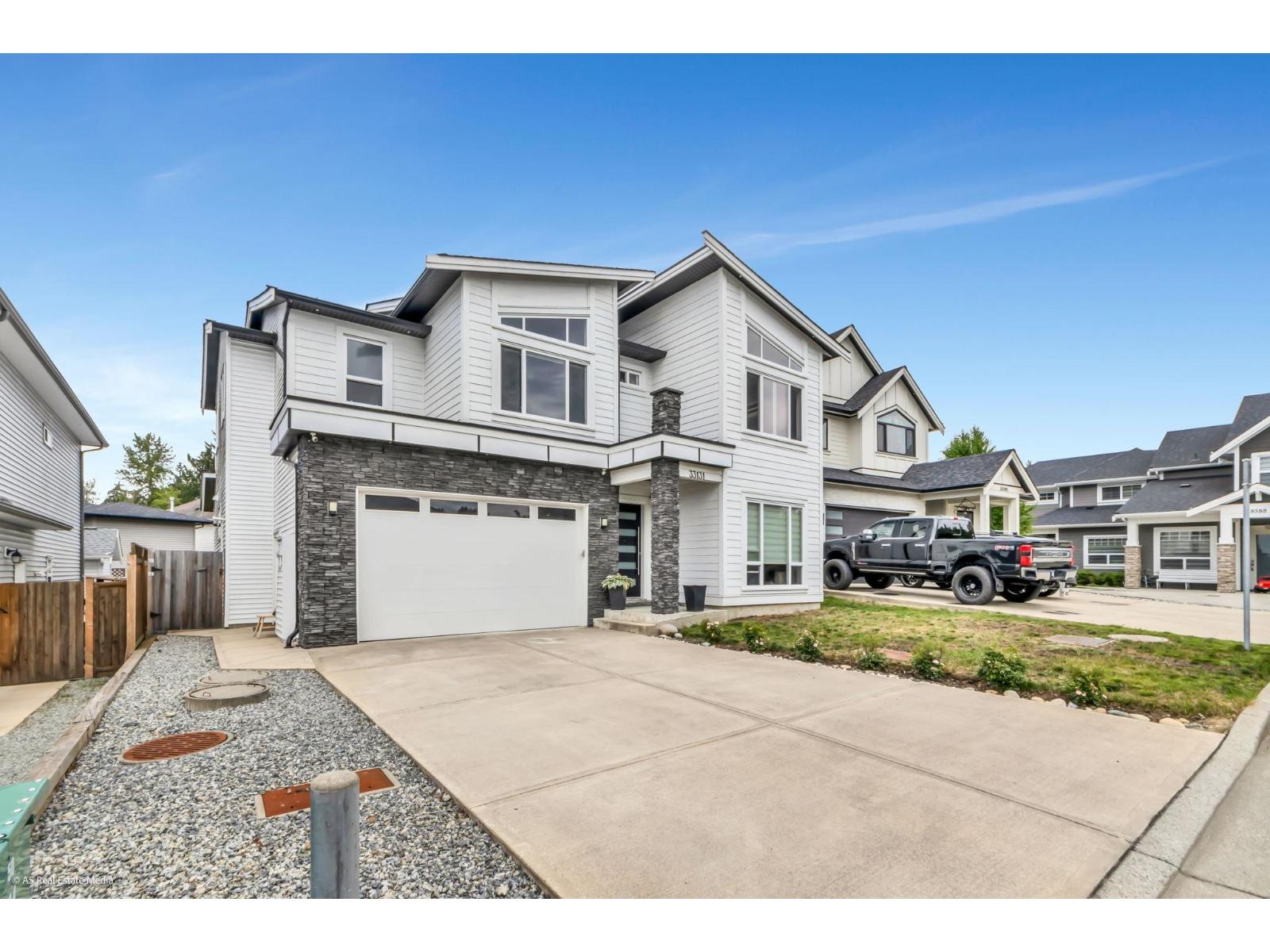 33131 BENEDICT BOULEVARD Property Photo 1