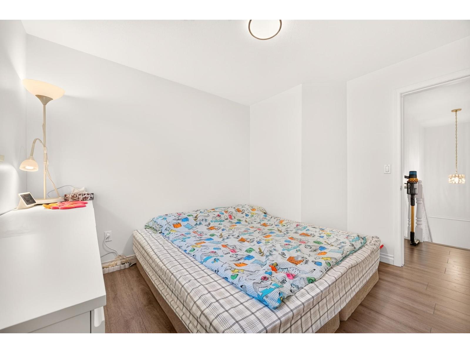 8960 157 Street Property Photo 27