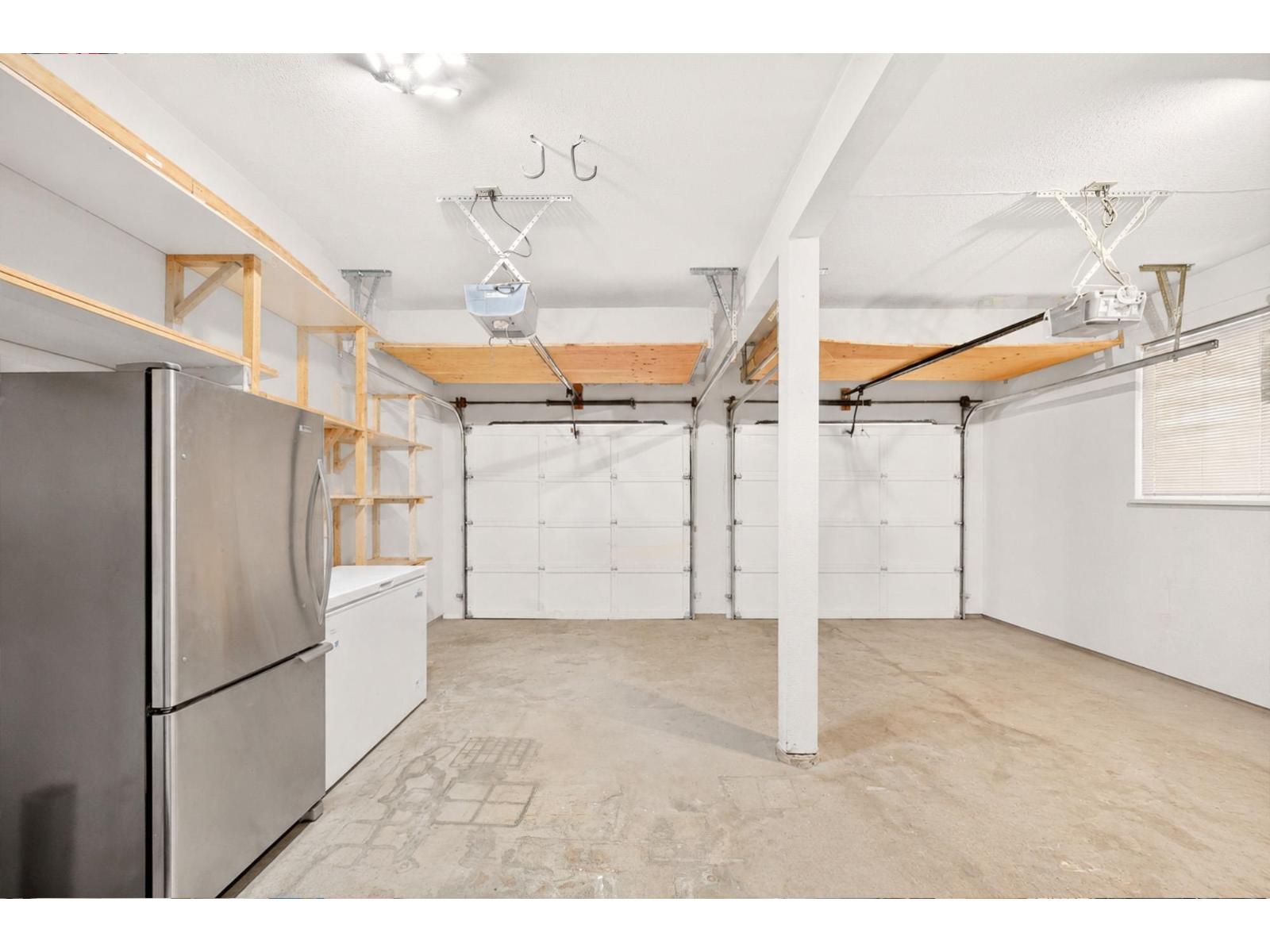 8960 157 Street Property Photo 32