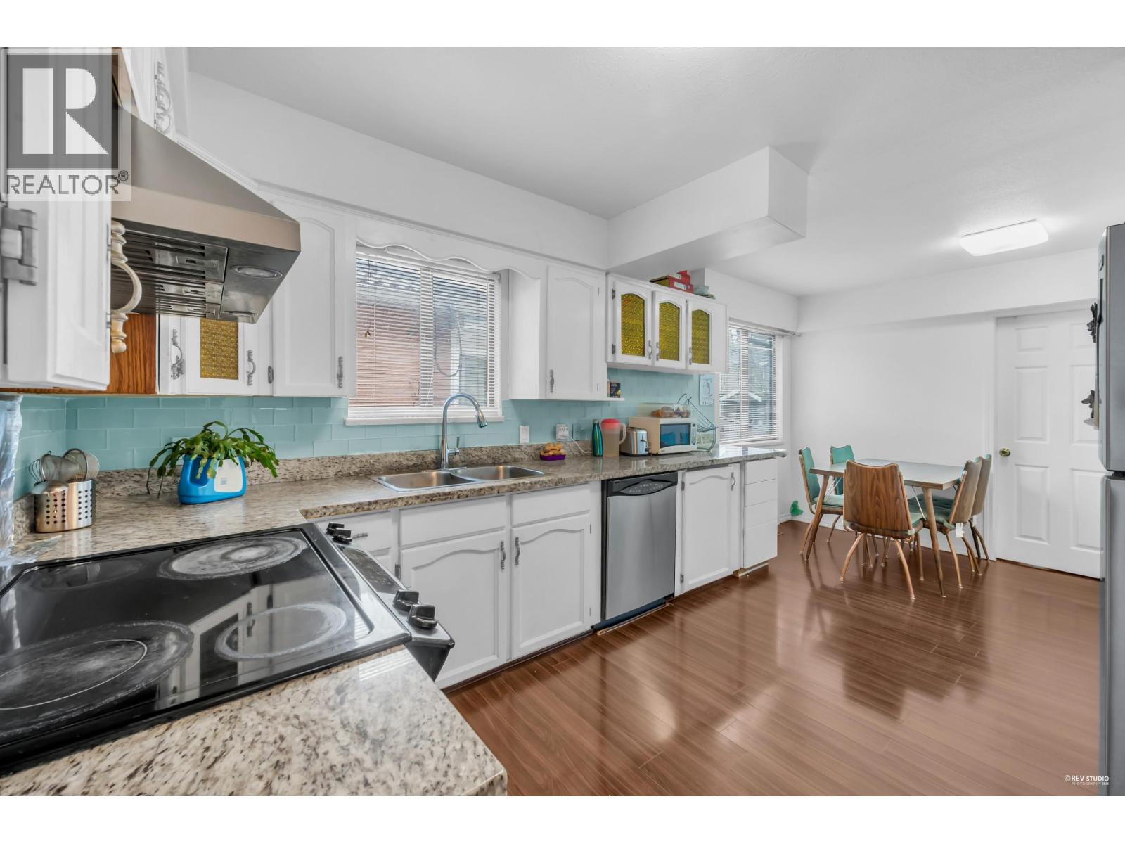 3334 Archimedes Street Property Photo 9